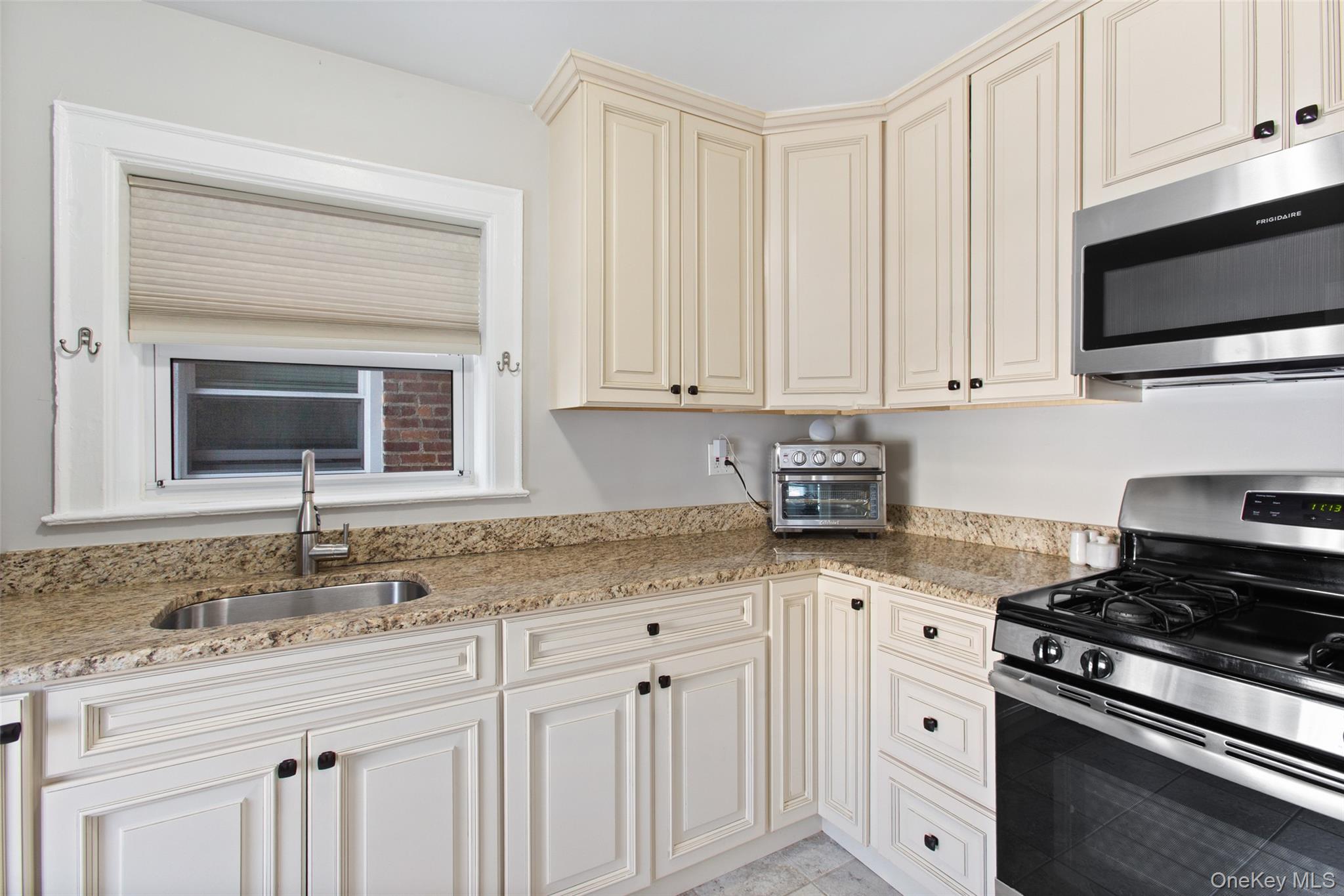 #9 photo, 512 Mamaroneck Avenue, White Plains , NY 10605