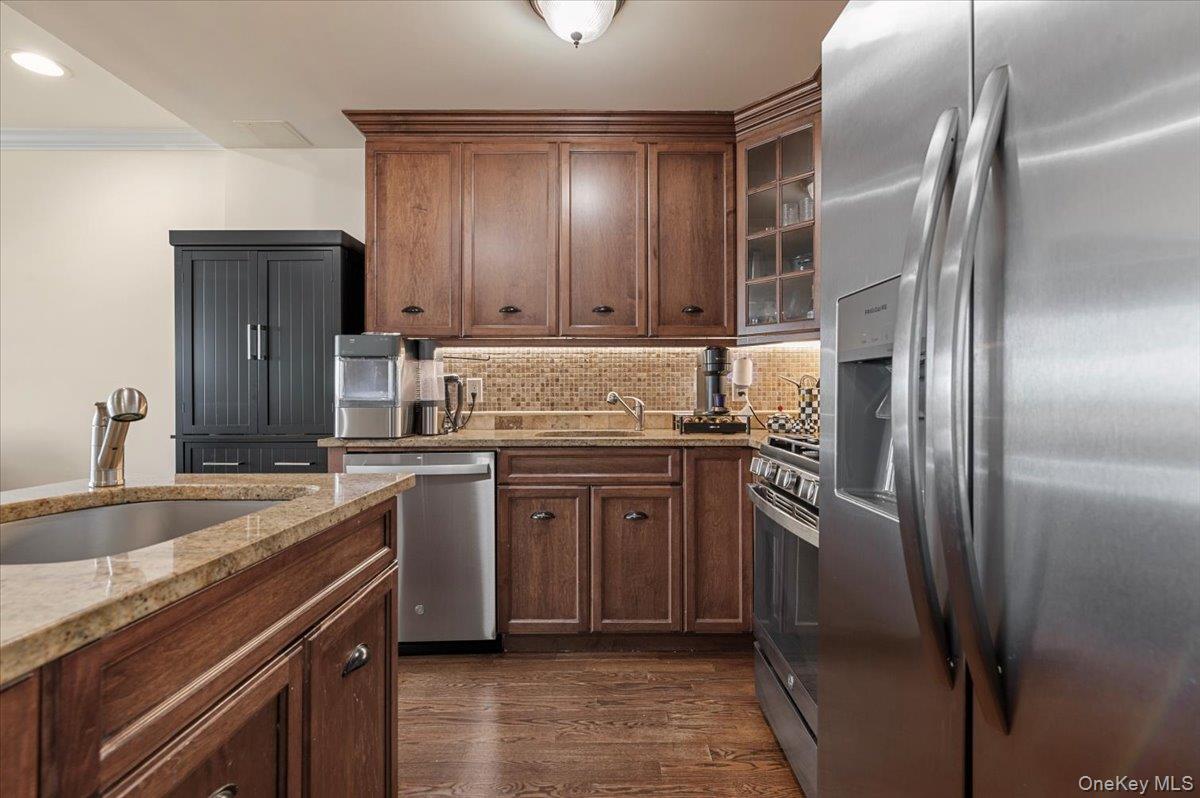 #12 photo, 156 Beach 9th Street, Far Rockaway , NY 11691