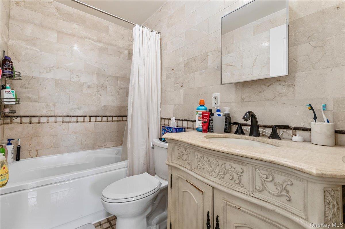 #16 photo, 156 Beach 9th Street, Far Rockaway , NY 11691