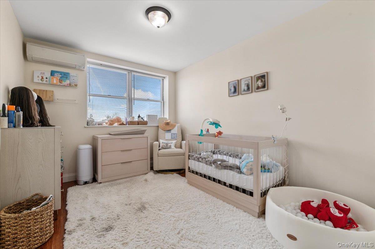 #17 photo, 156 Beach 9th Street, Far Rockaway , NY 11691