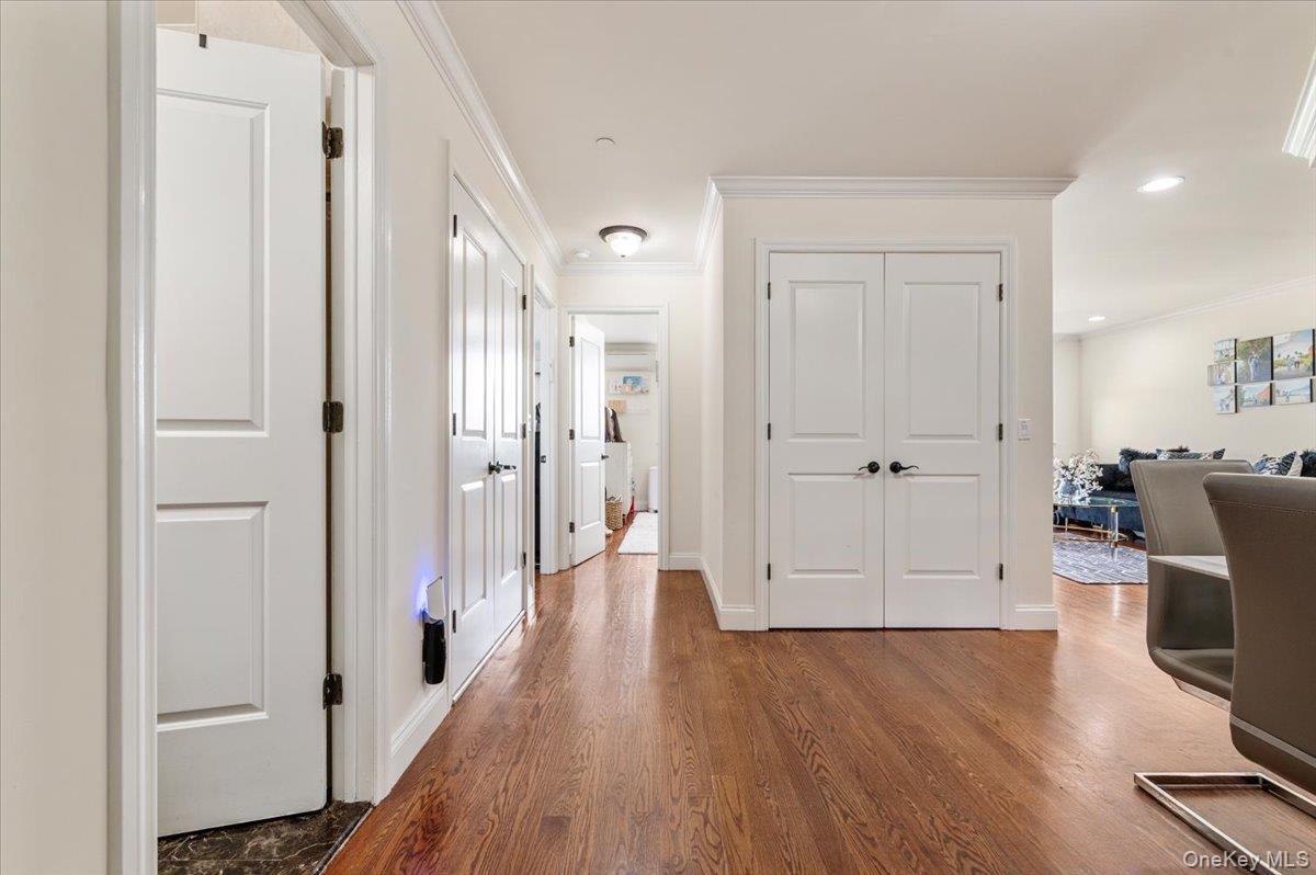 #2 photo, 156 Beach 9th Street, Far Rockaway , NY 11691