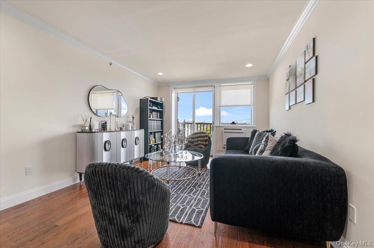 #9 photo, 156 Beach 9th Street, Far Rockaway , NY 11691