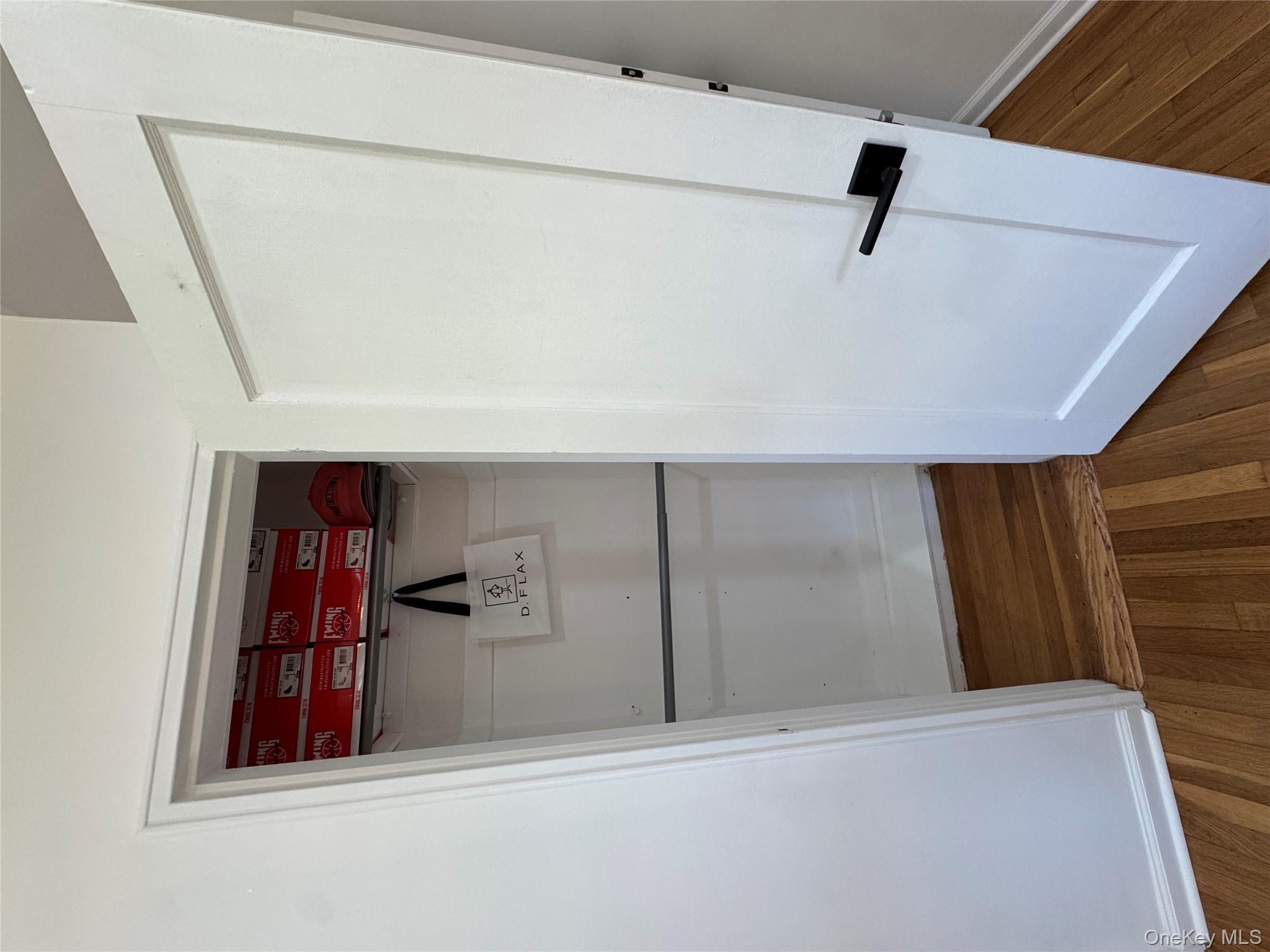 #10 photo, 137 Smith, ナッソー郡 Freeport , NY 11520