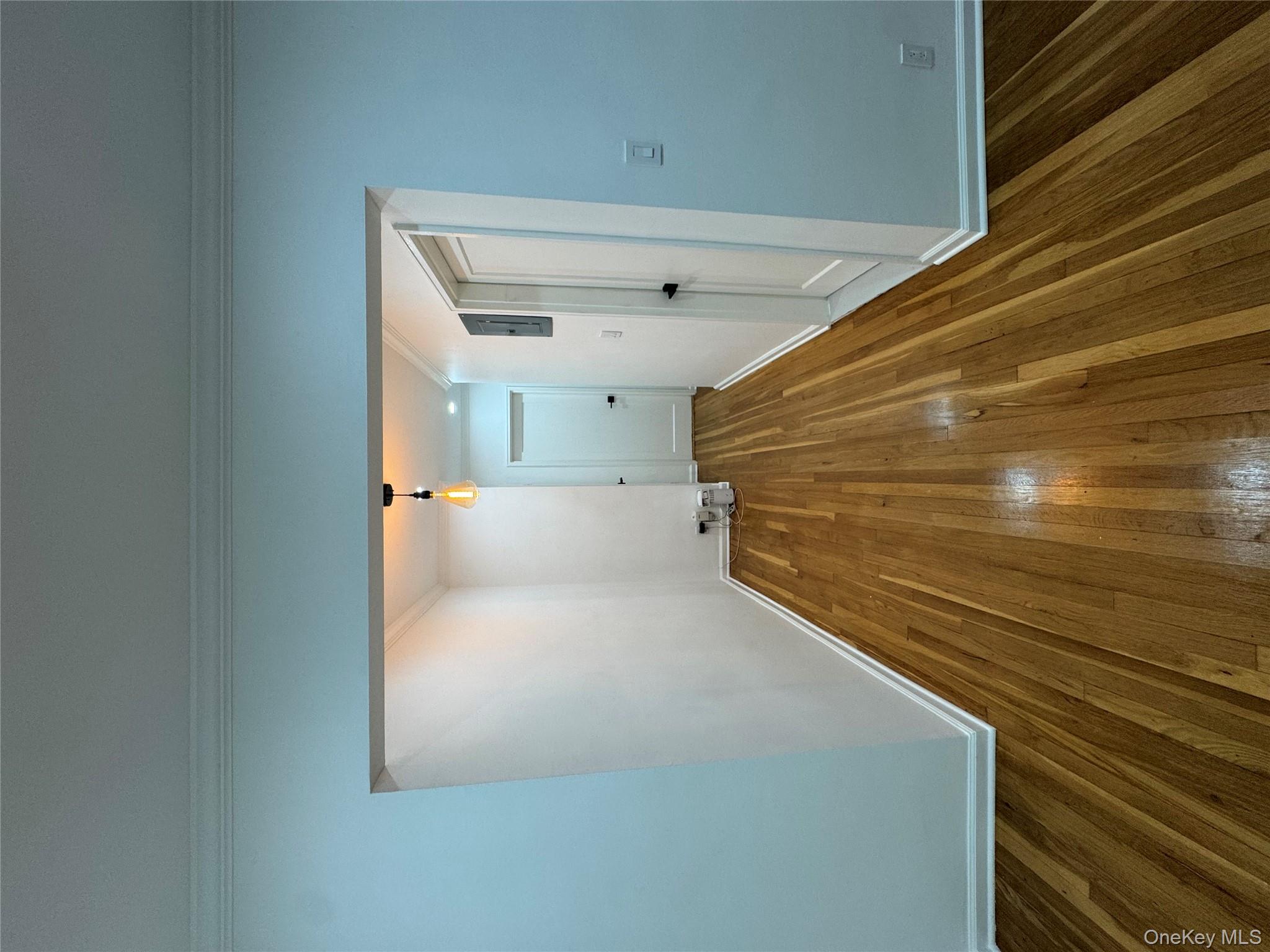 #18 photo, 137 Smith, ナッソー郡 Freeport , NY 11520