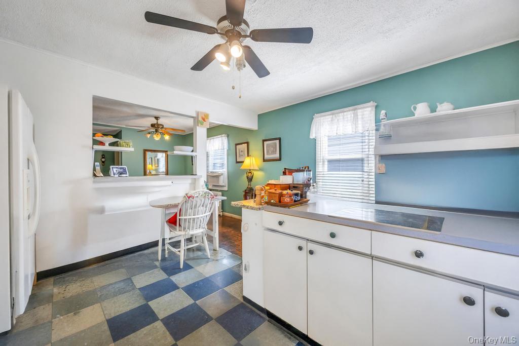 #3 photo, 5 Park Place, Valley Stream , NY 11580