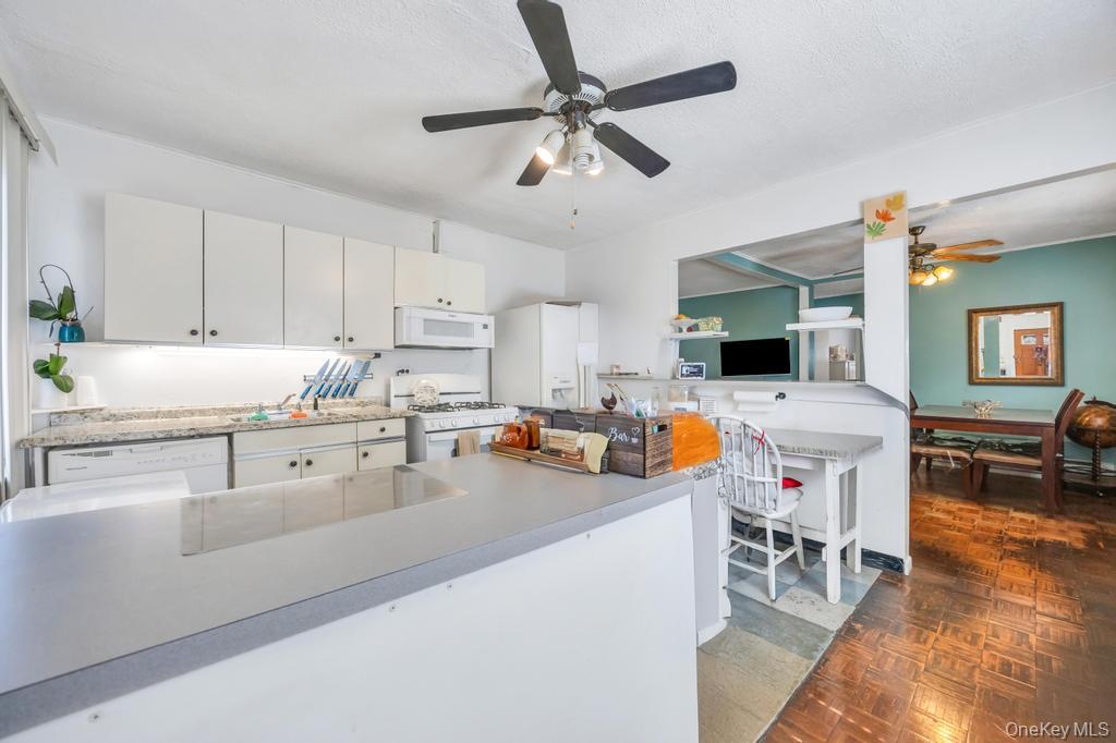 #5 photo, 5 Park Place, Valley Stream , NY 11580