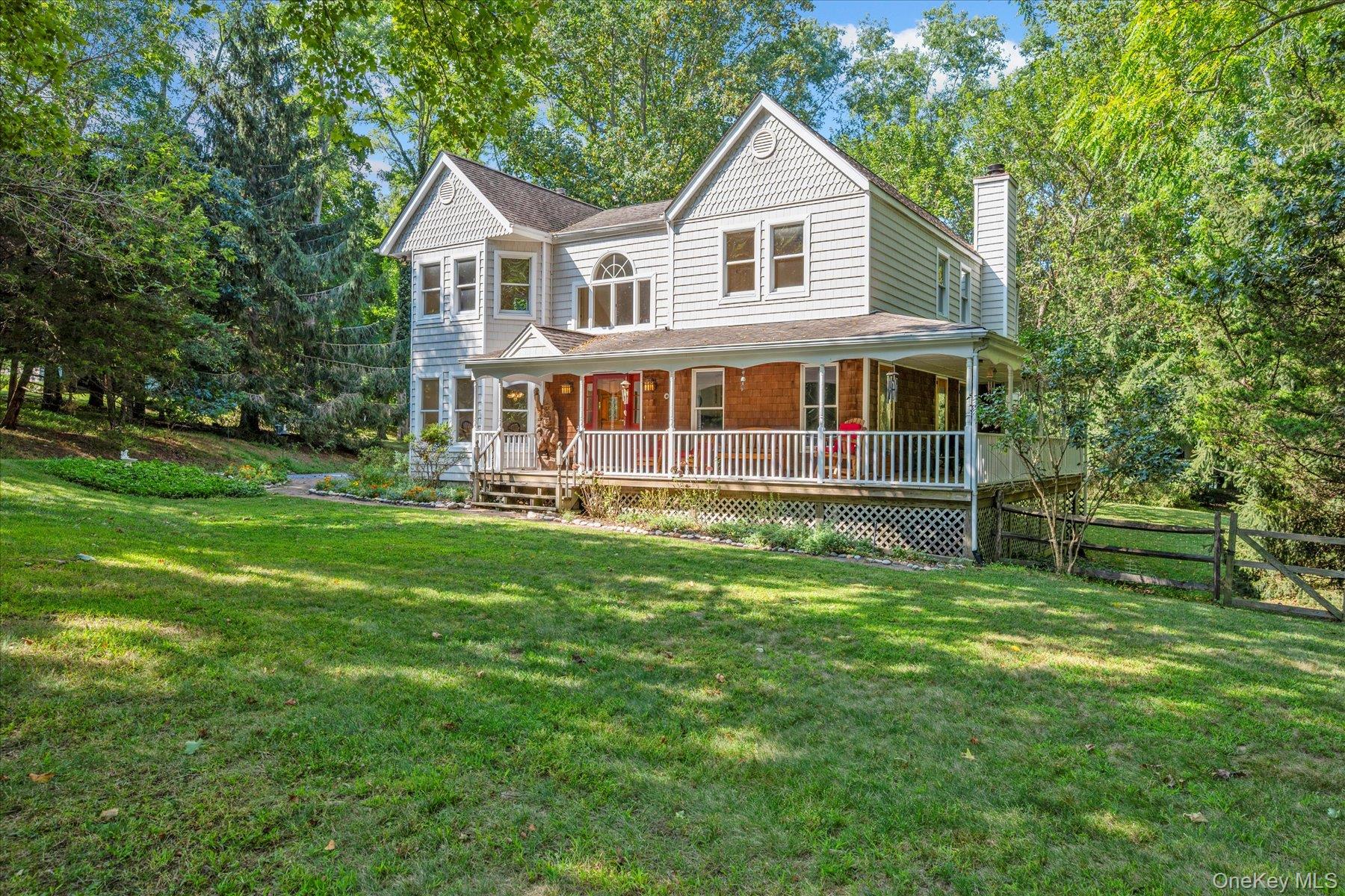 #2 photo, 136 Private Road, Shoreham , NY 11786