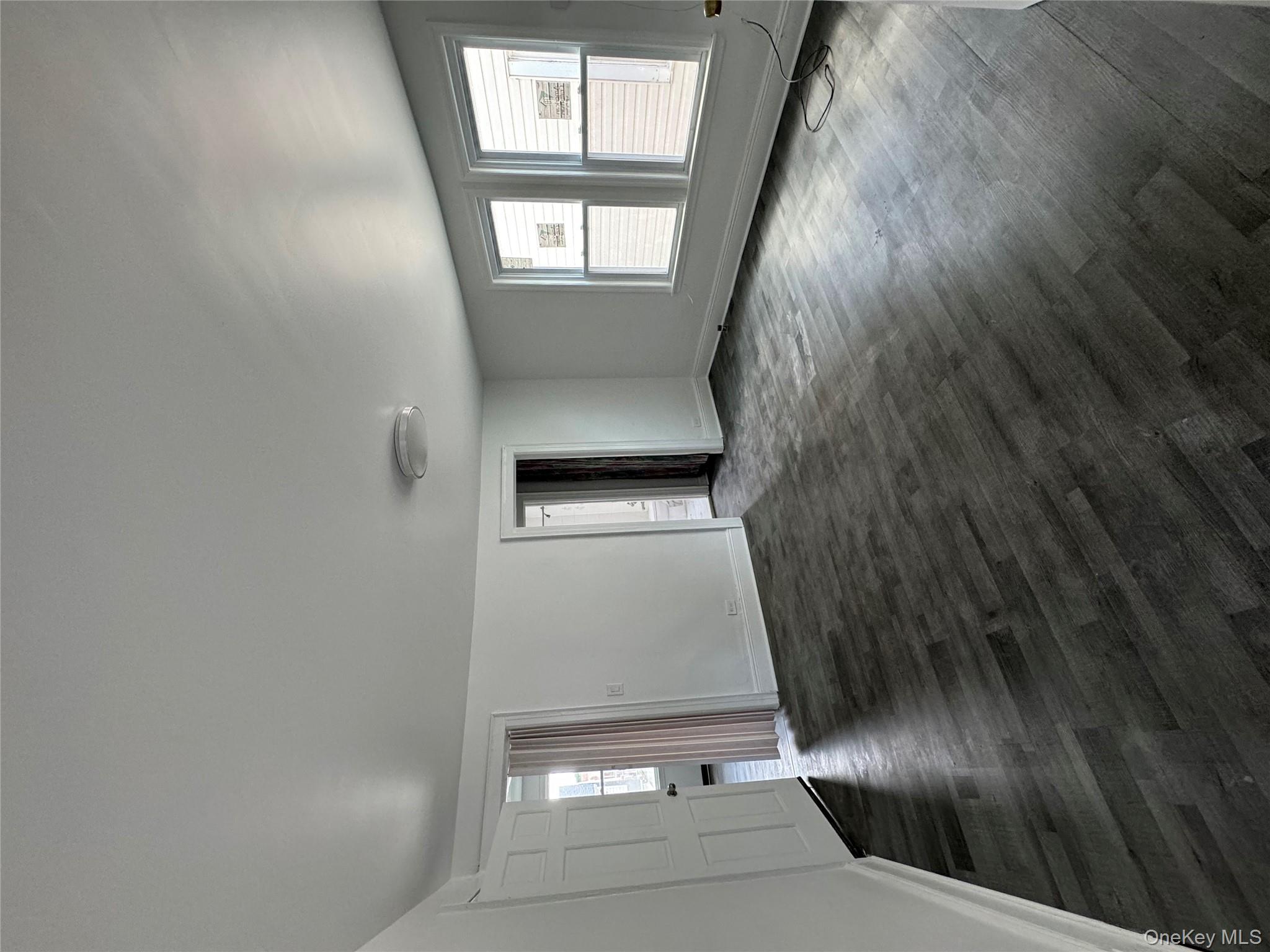 #8 photo, 54-13 152nd Street, Flushing , NY 11355