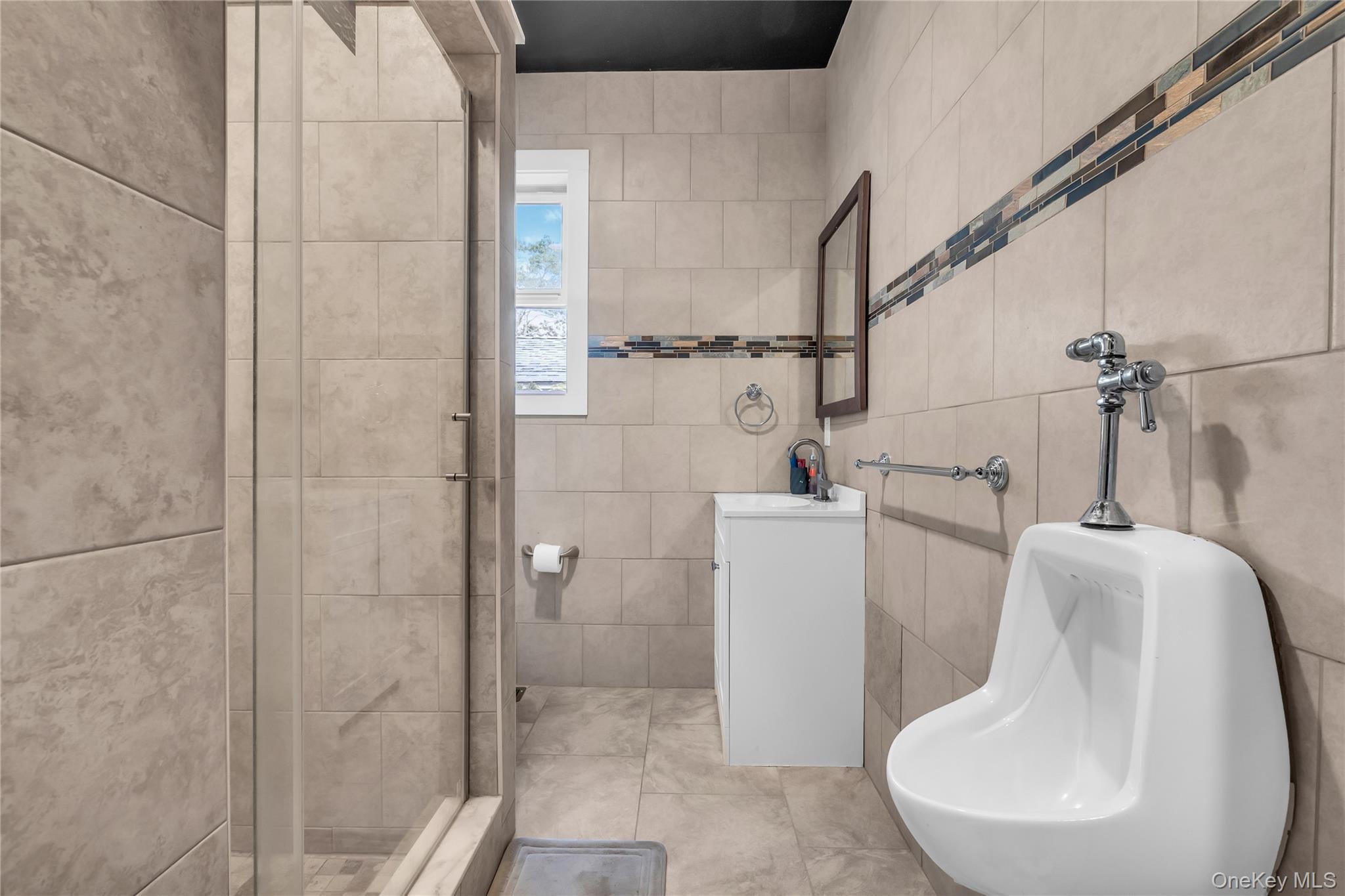 #17 photo, 715 Flanders Road, サフォーク郡 Flanders , NY 11901