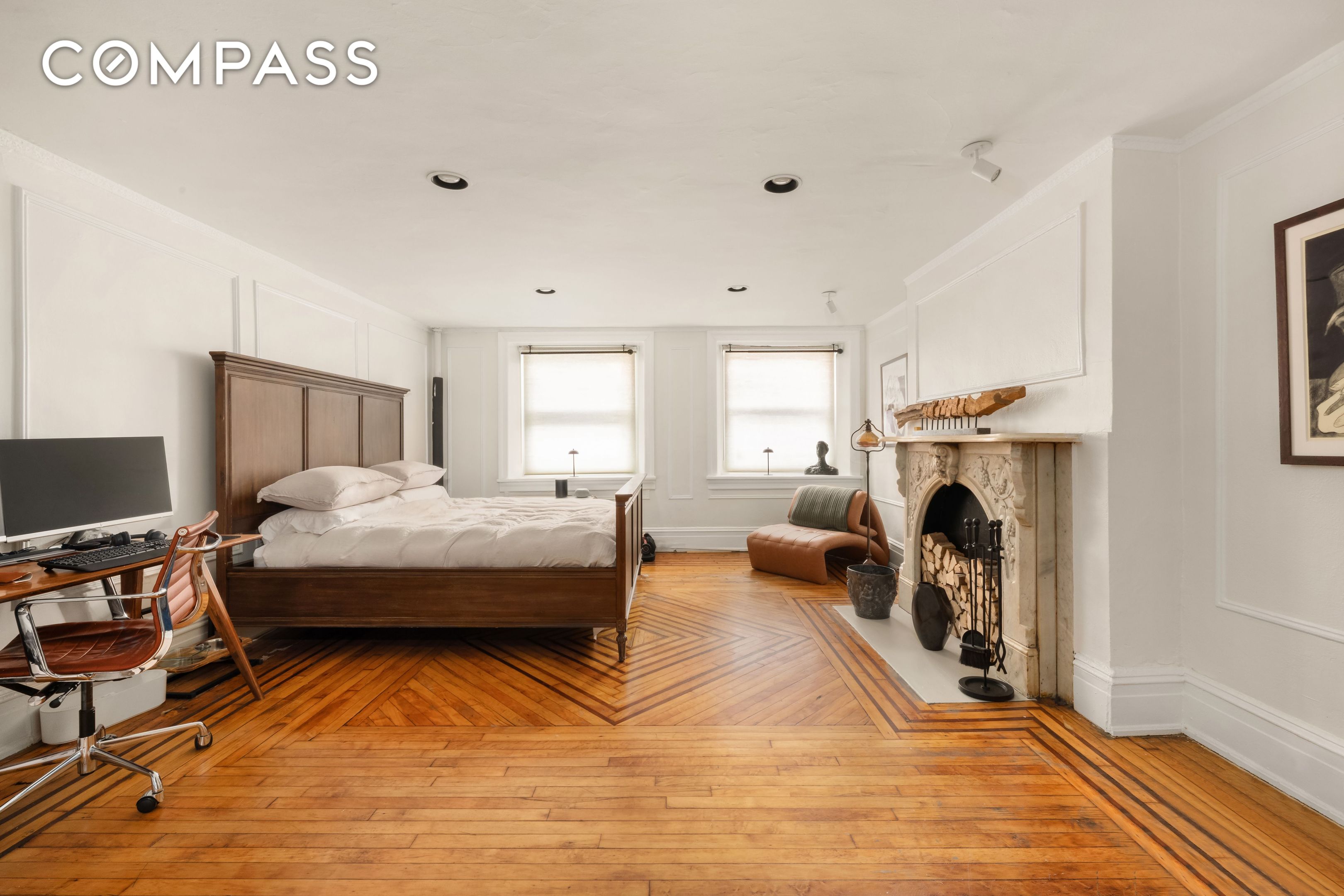 #10 photo, 200 6th Avenue, SoHo , NY 10013