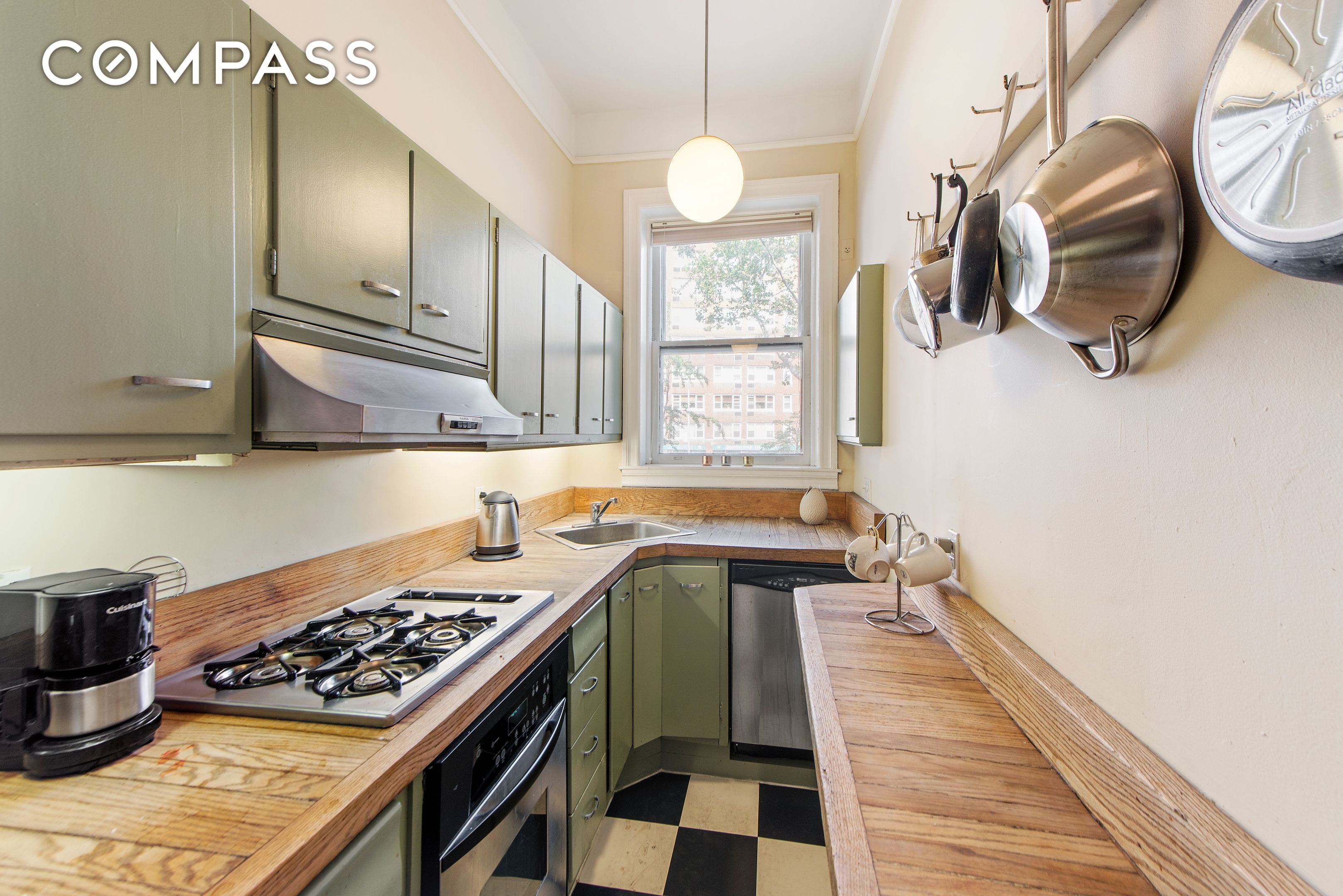 #5 photo, 200 6th Avenue, SoHo , NY 10013