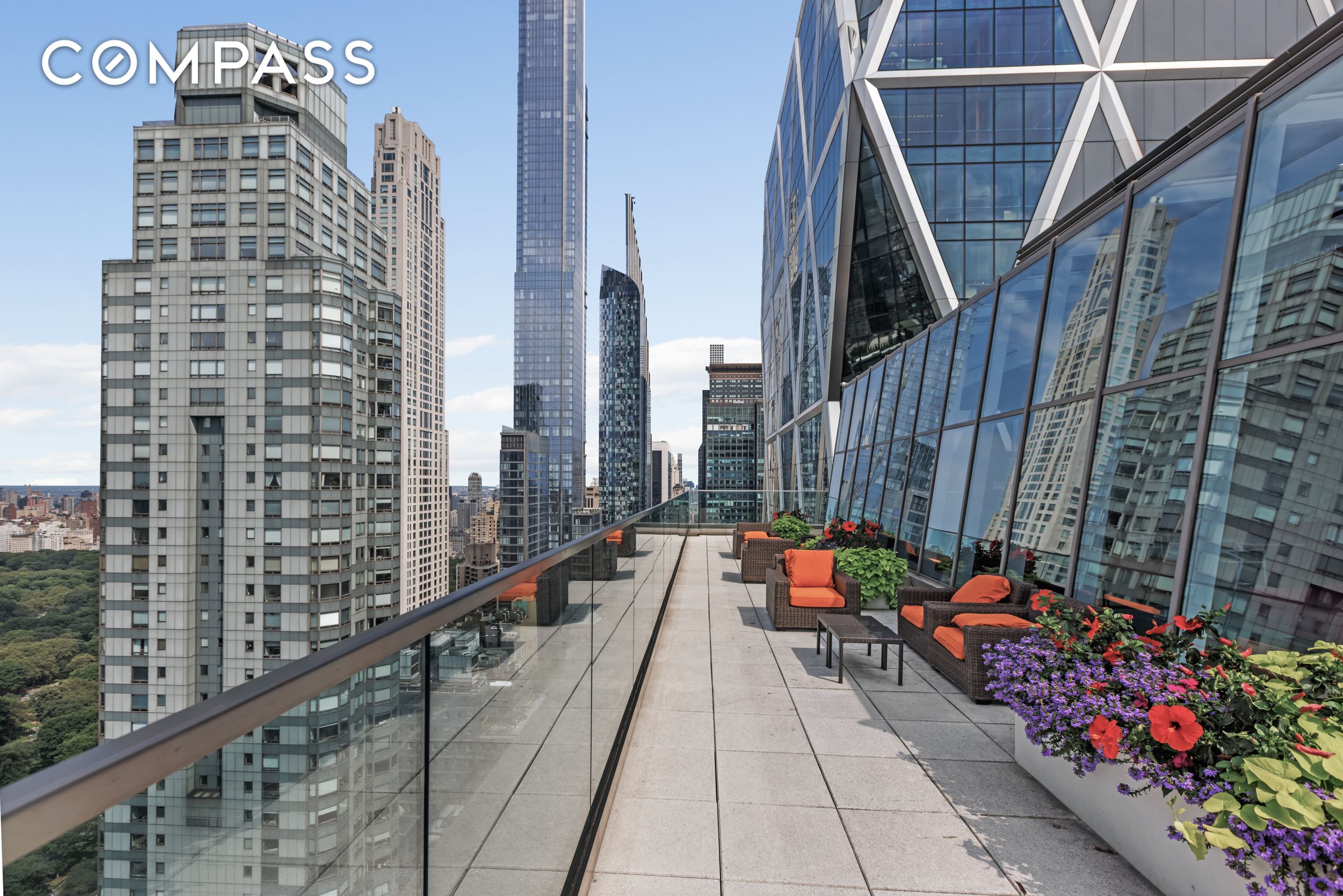 #18 photo, 322 W 57th Street, マンハッタン Hell's Kitchen , NY 10019