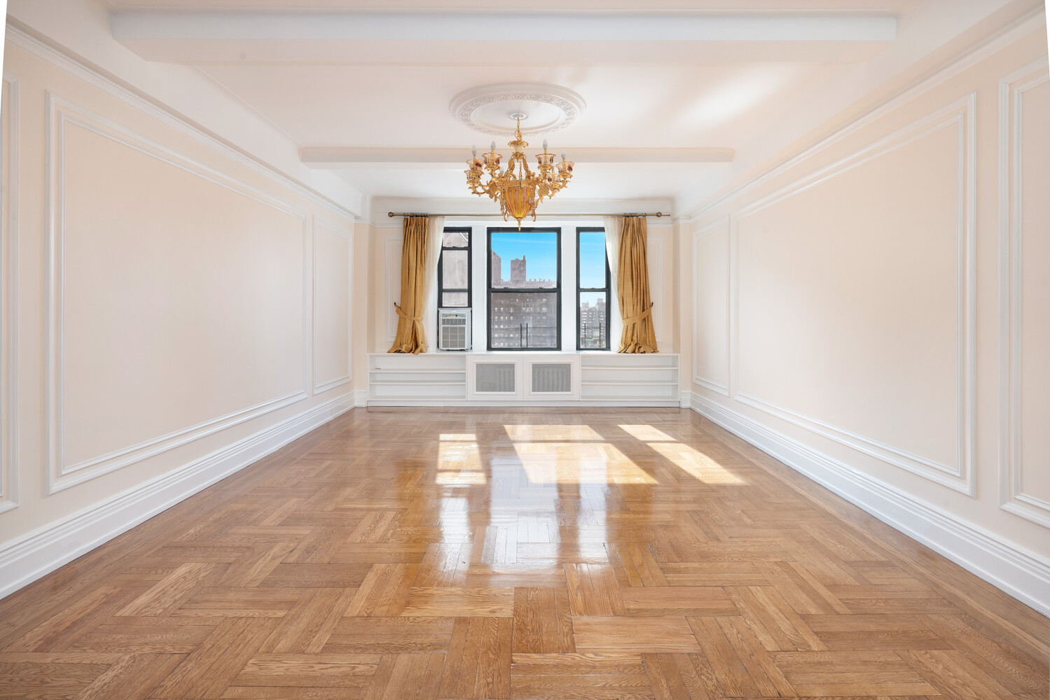 #1 photo, 825 W END Avenue, マンハッタン Upper West Side , NY 10025