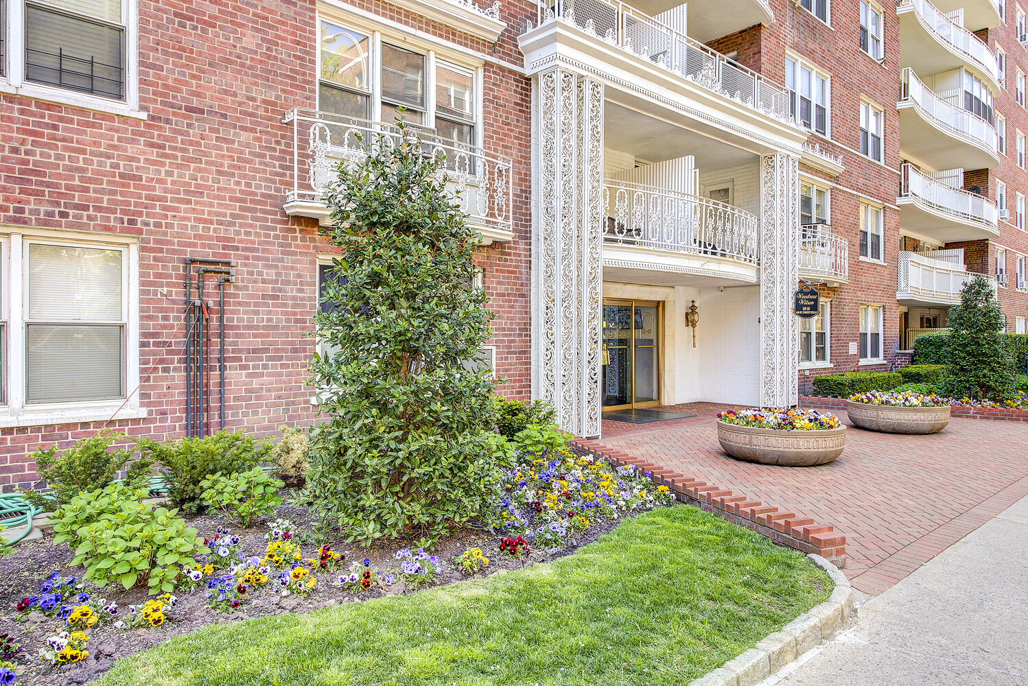 #15 photo, 69-10 108TH Street, Forest Hills , NY 11375