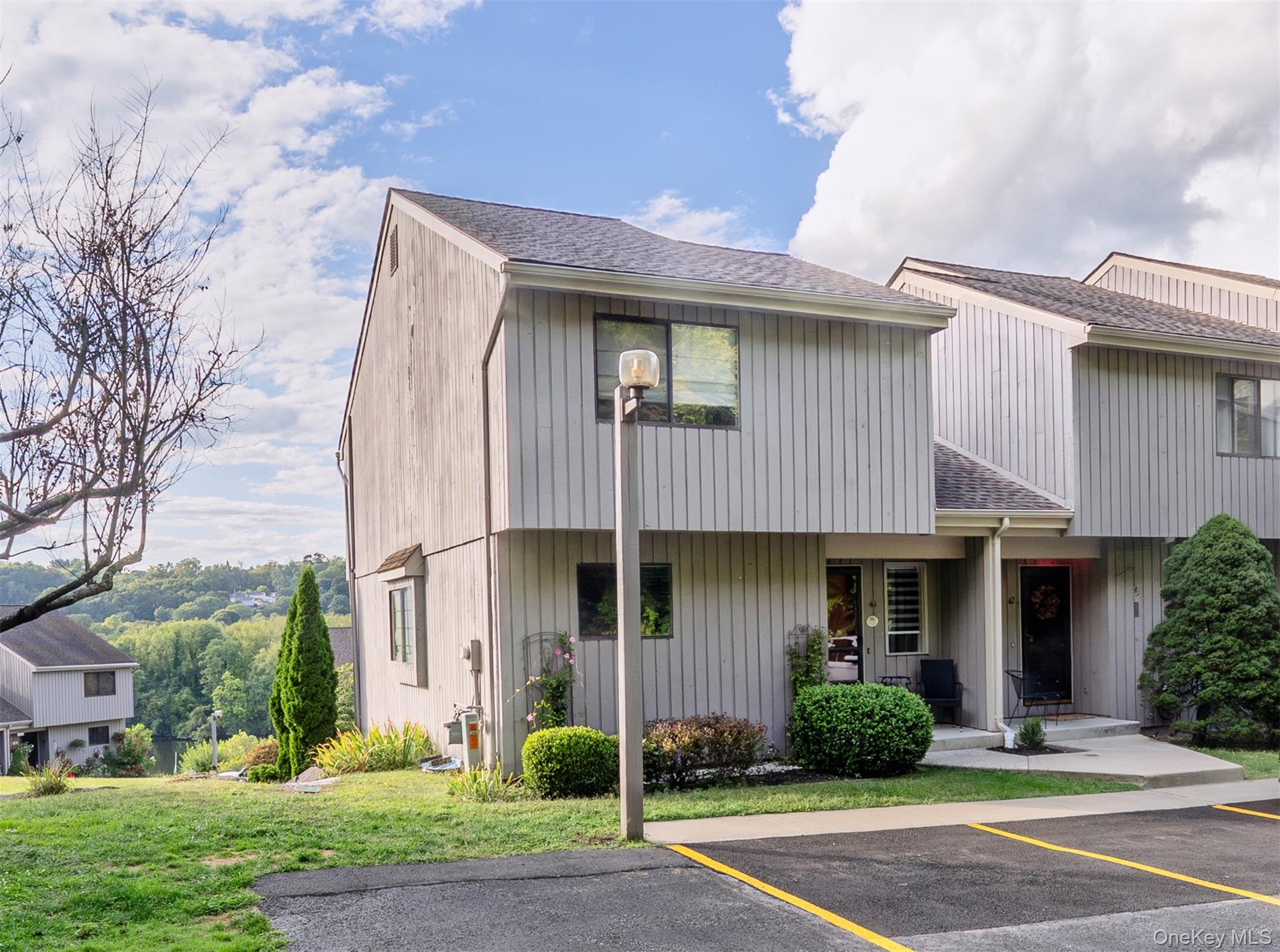 #1 photo, 41 Rondout Harbor, Port Ewen , NY 12466