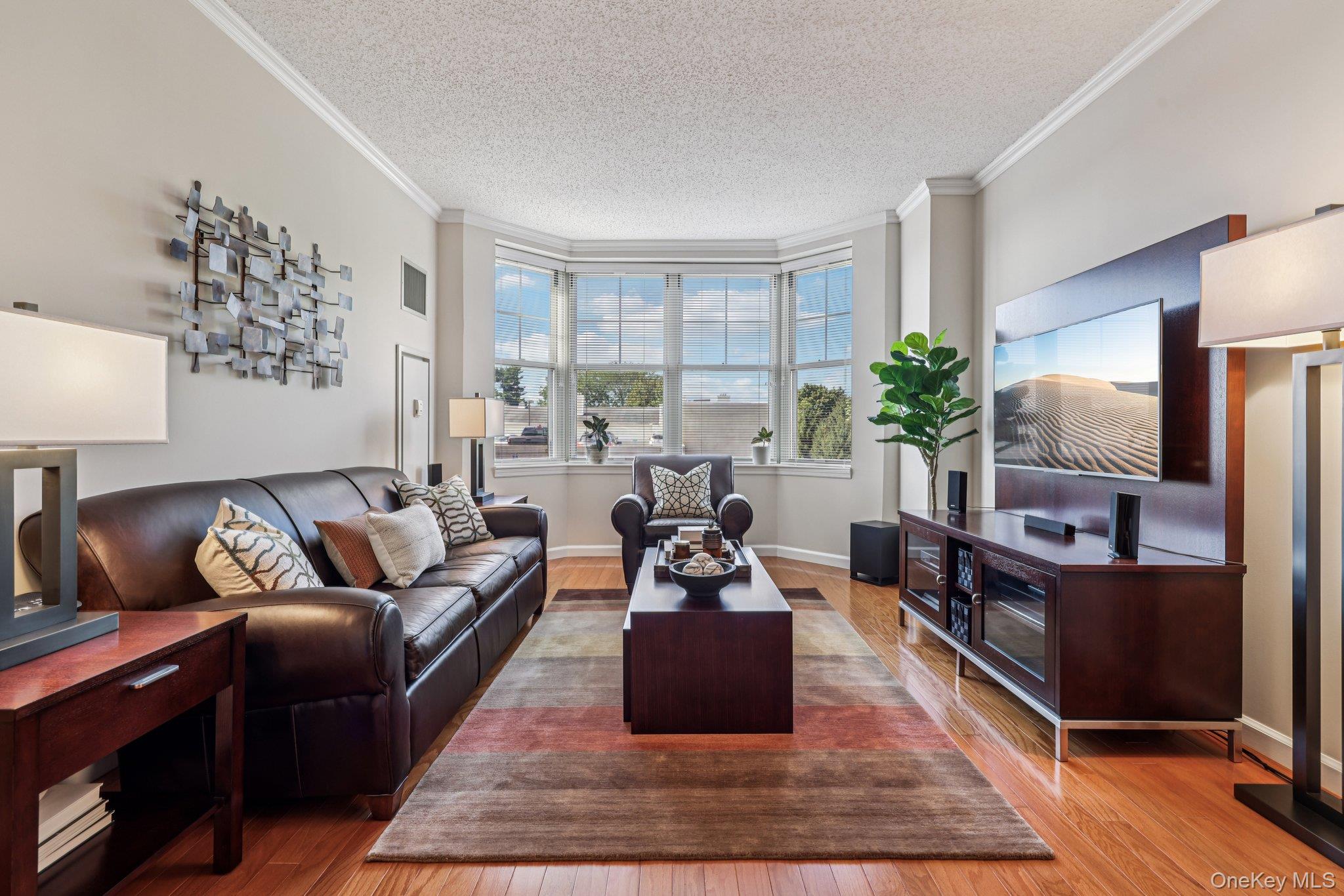 #1 photo, 300 Mamaroneck, White Plains , NY 10605