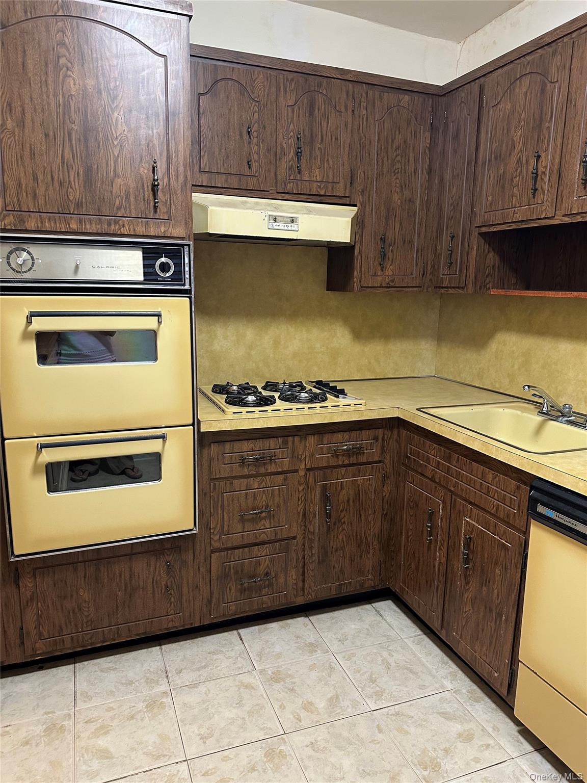 #8 photo, 325 King Street, Port Chester , NY 10573