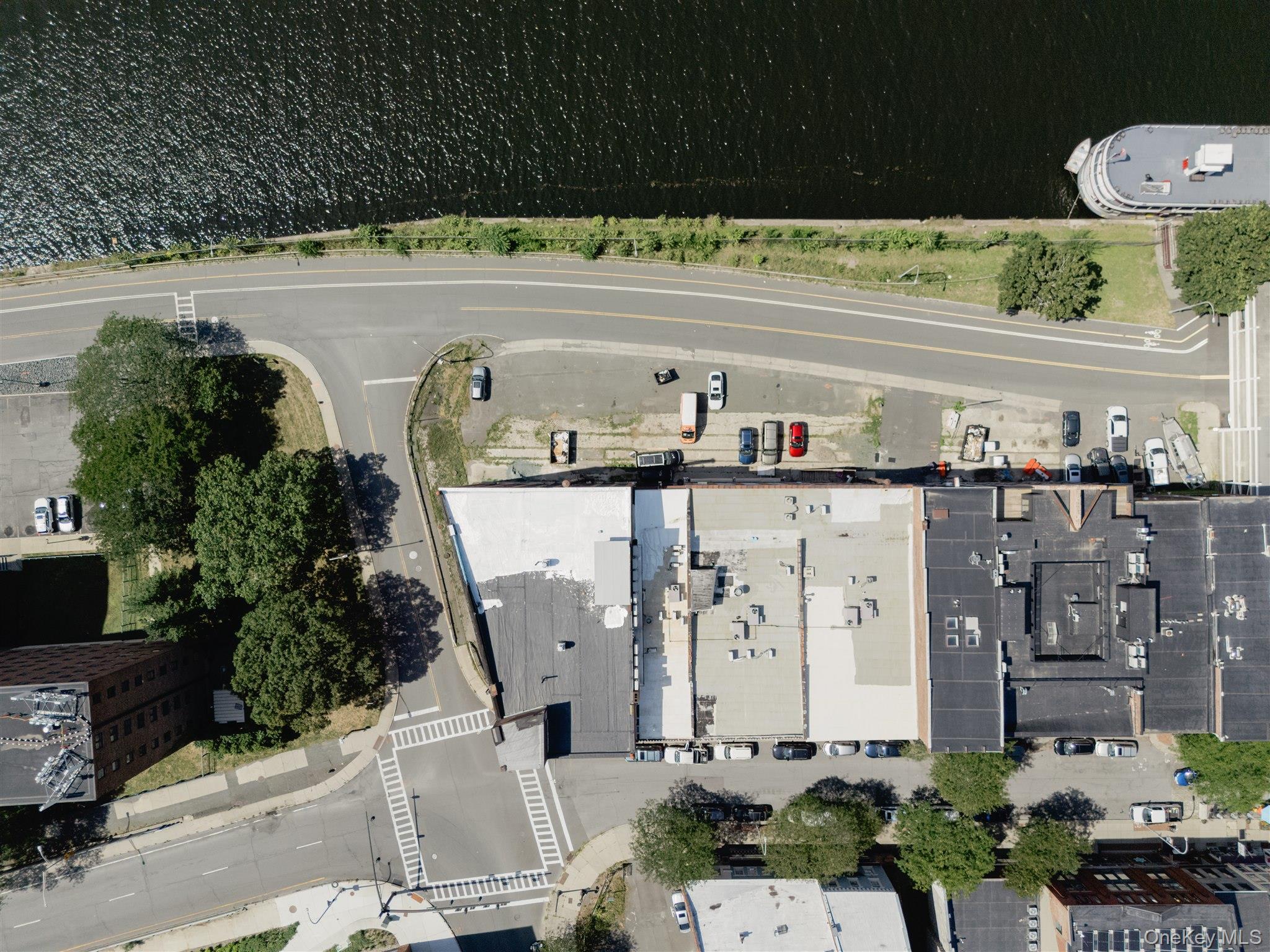 #16 photo, 155 River Street, Troy , NY 12180