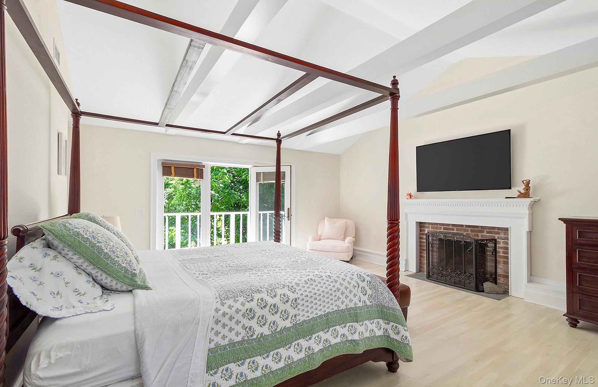 #19 photo, Southampton, Southampton , NY 11968