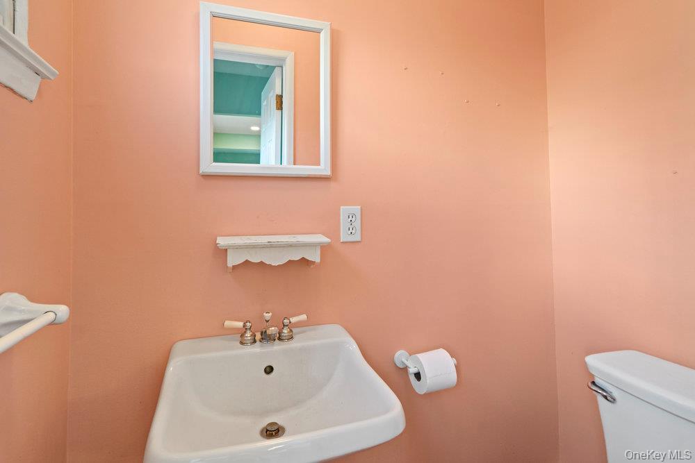 #12 photo, 3 Maison Drive, Holbrook , NY 11741