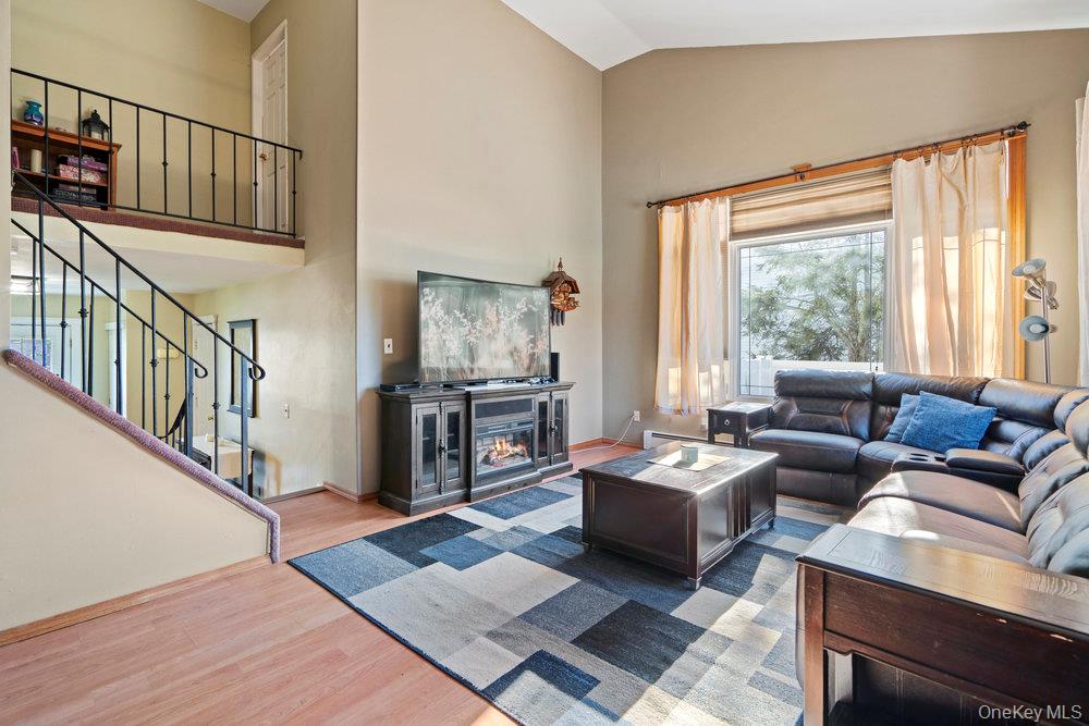 #14 photo, 3 Maison Drive, Holbrook , NY 11741