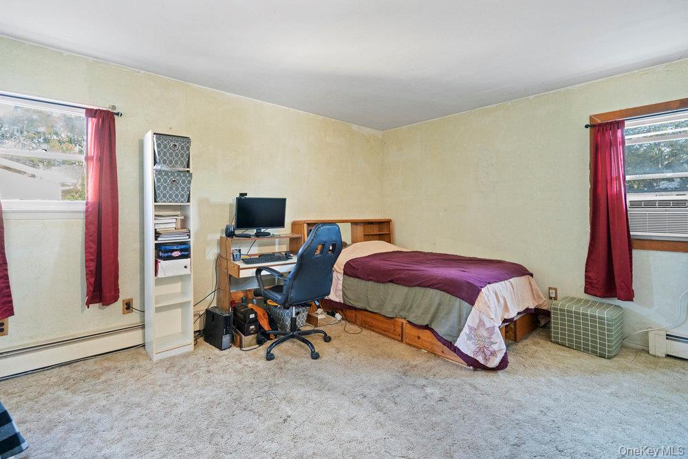 #19 photo, 3 Maison Drive, Holbrook , NY 11741