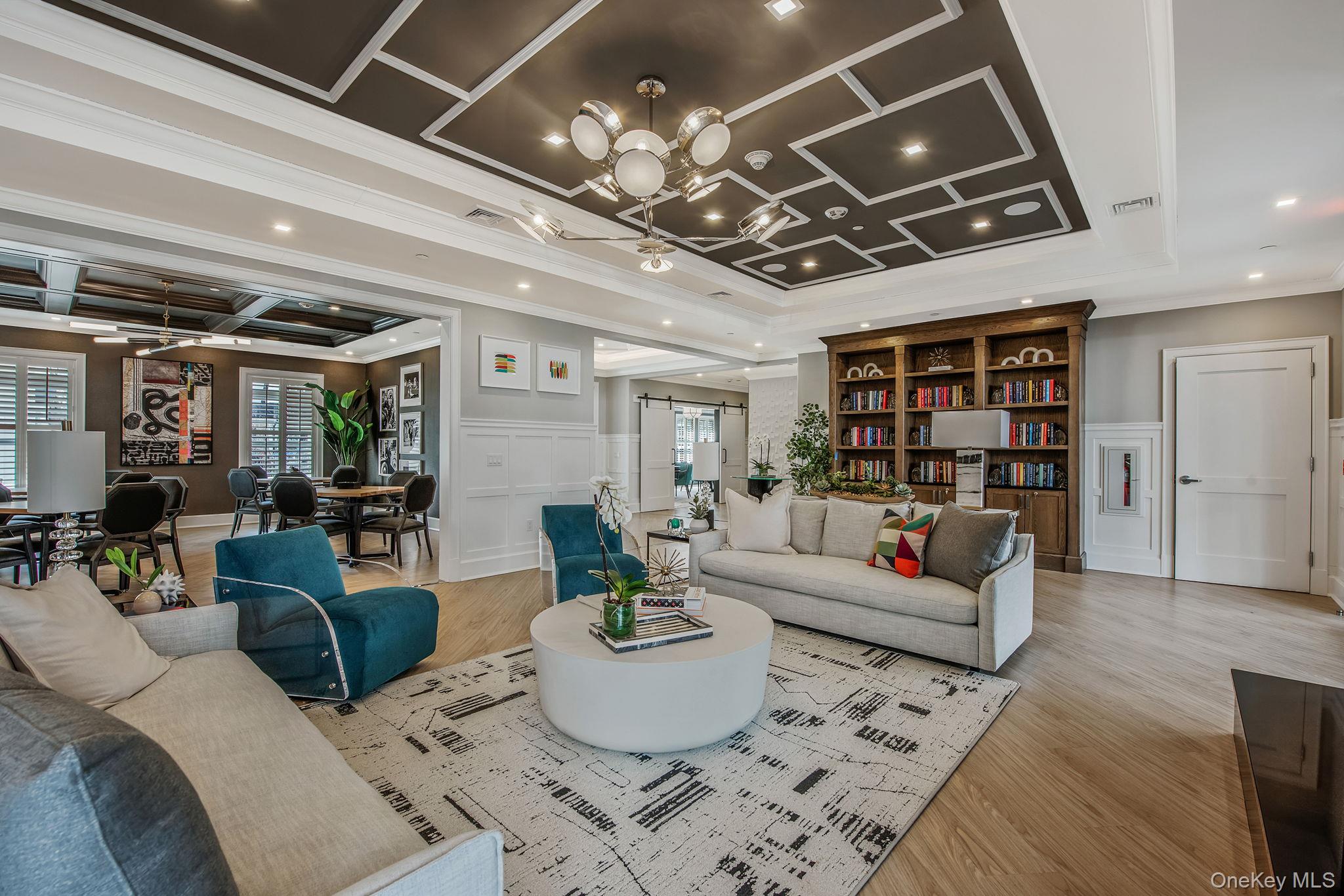 #14 photo, 116 August Circle, 东长岛 East Northport , NY 11731