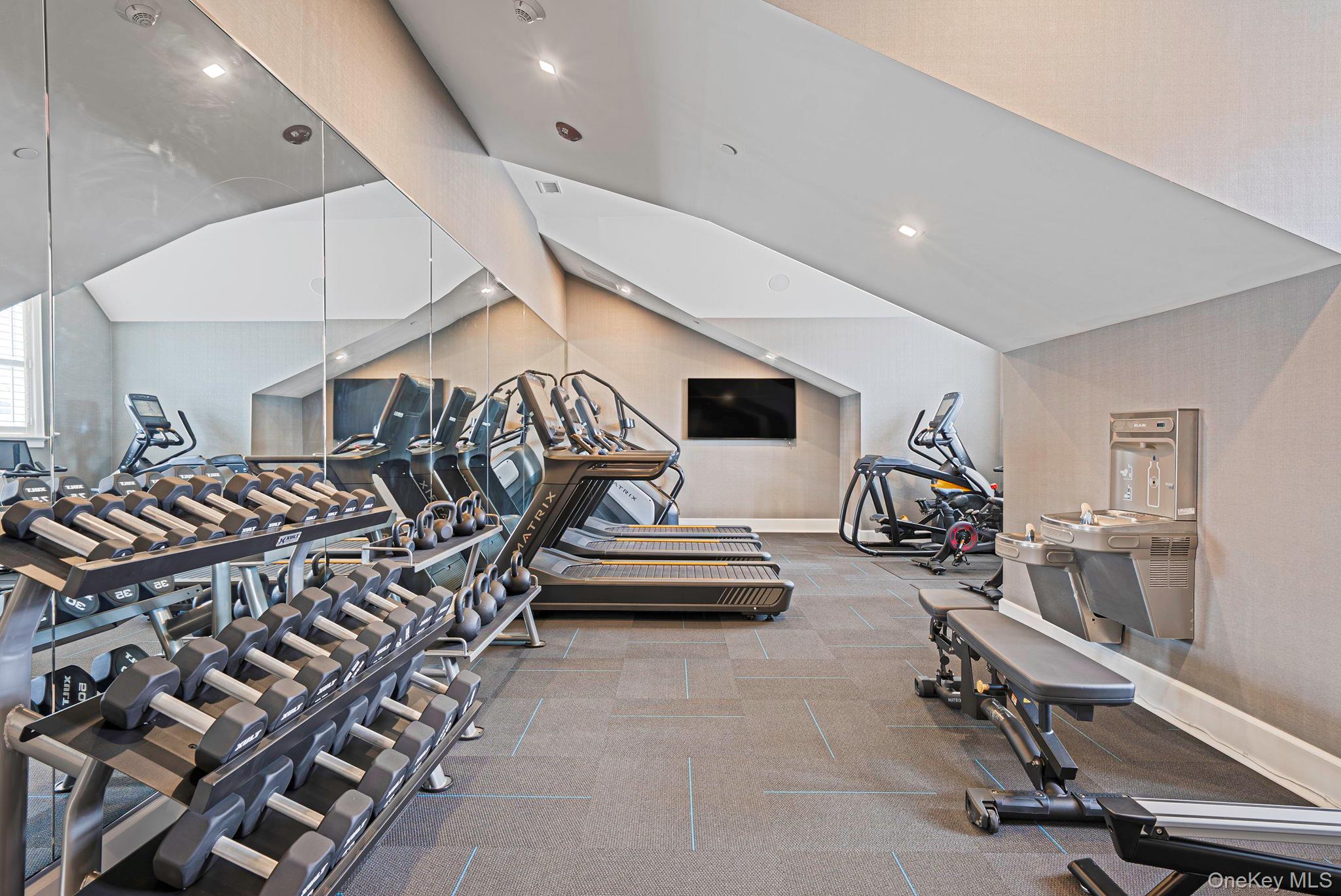 #18 photo, 116 August Circle, 东长岛 East Northport , NY 11731