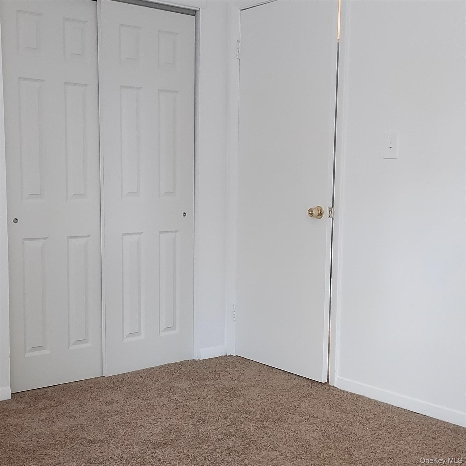 #10 photo, 40 Pinewood Drive, Shirley , NY 11967