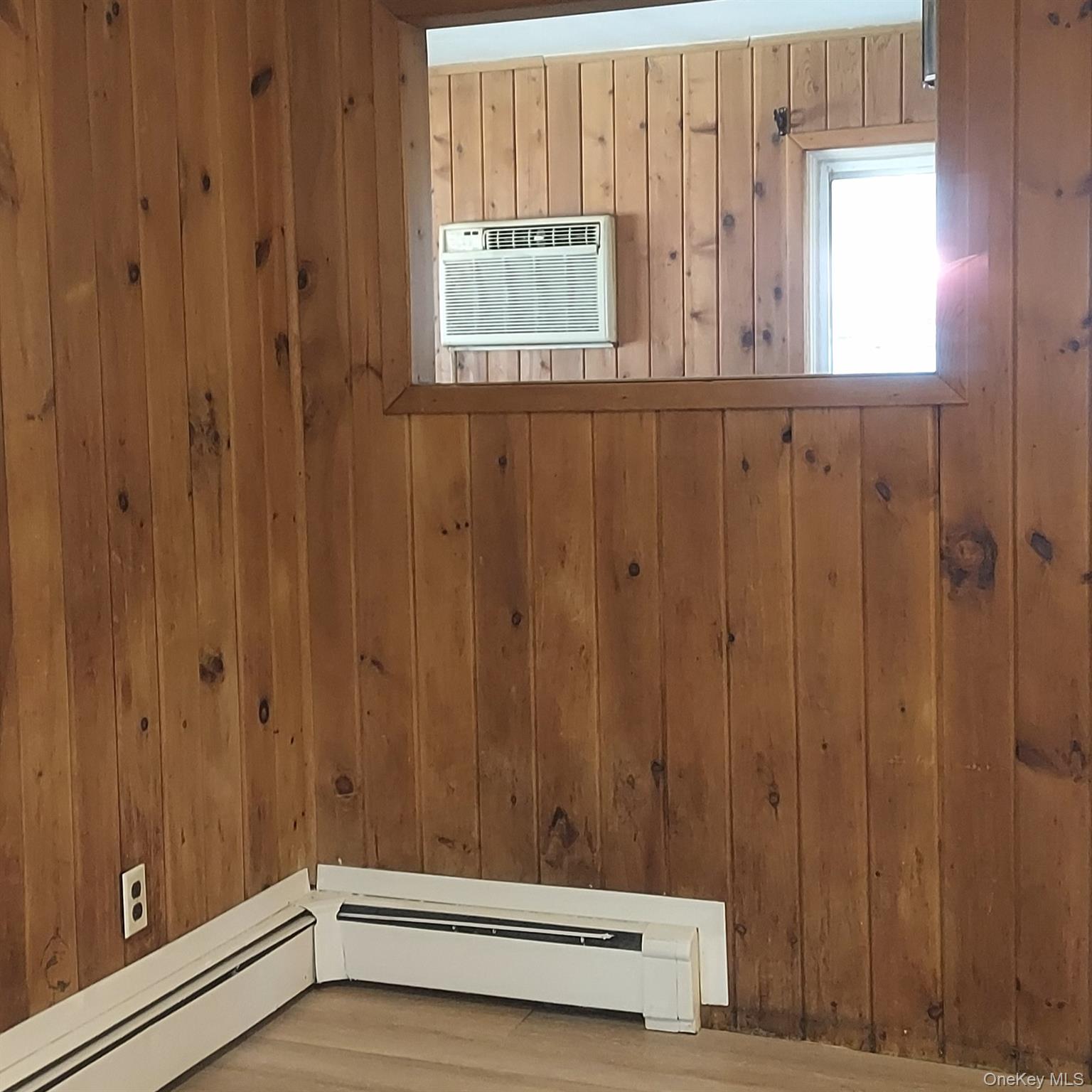 #7 photo, 40 Pinewood Drive, Shirley , NY 11967