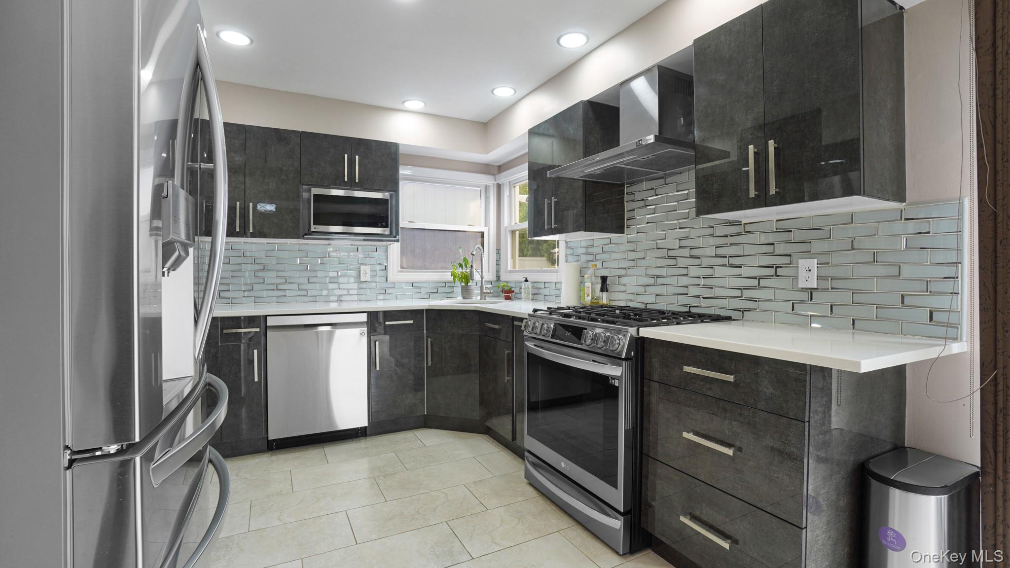 #10 photo, 973 Sheldon Avenue, Staten Island , NY 10309