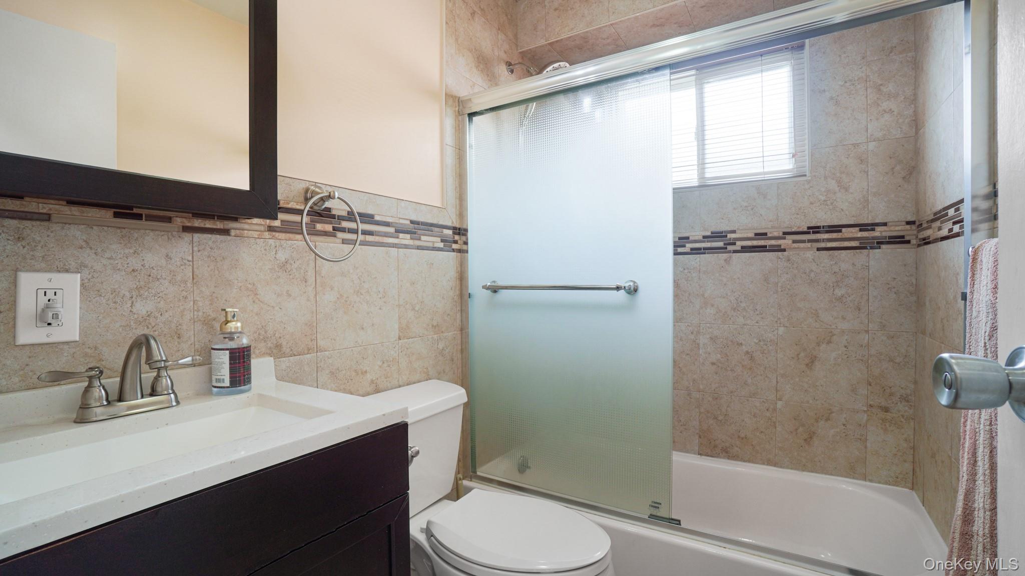 #19 photo, 973 Sheldon Avenue, Staten Island , NY 10309