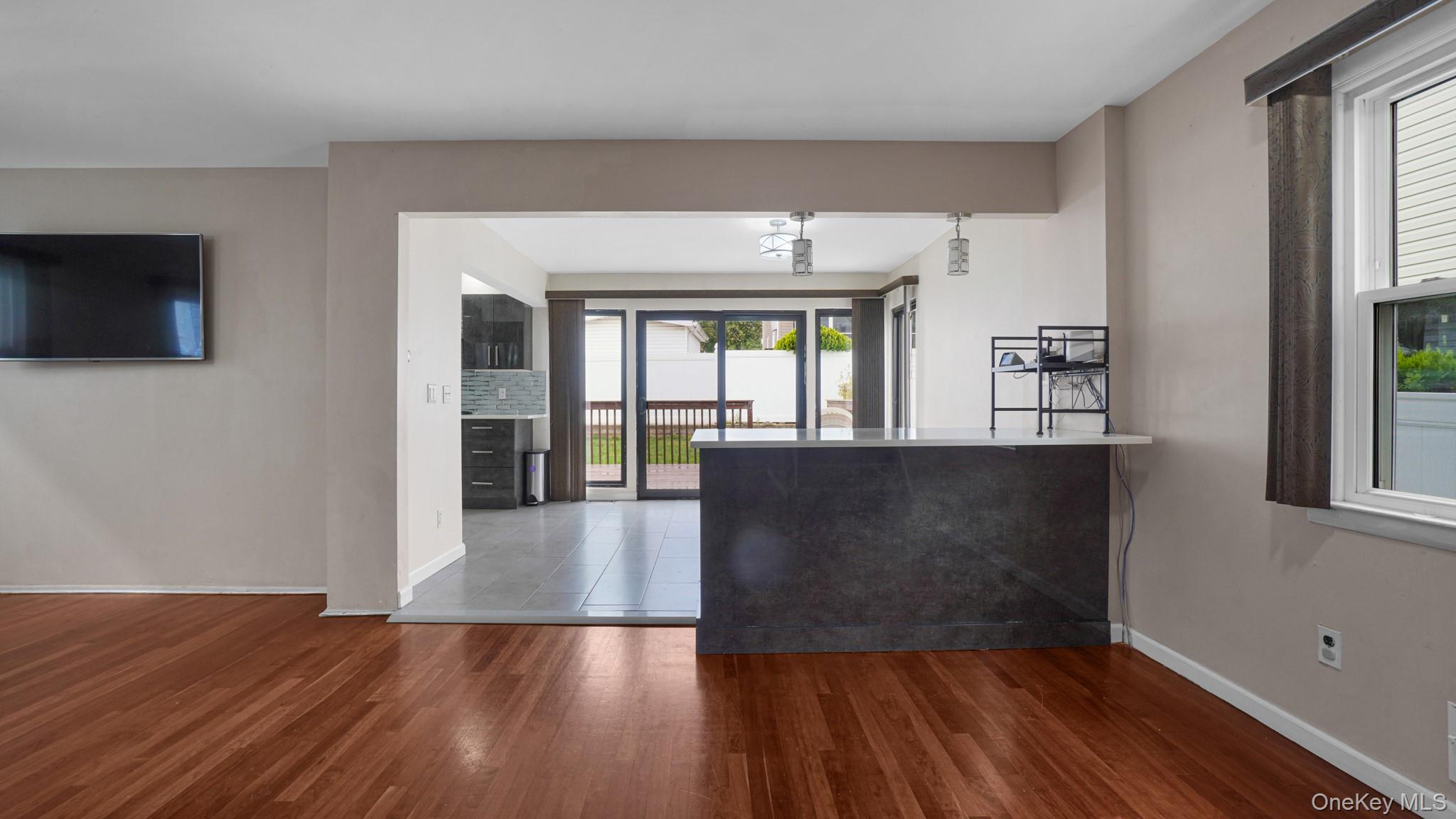 #7 photo, 973 Sheldon Avenue, Staten Island , NY 10309