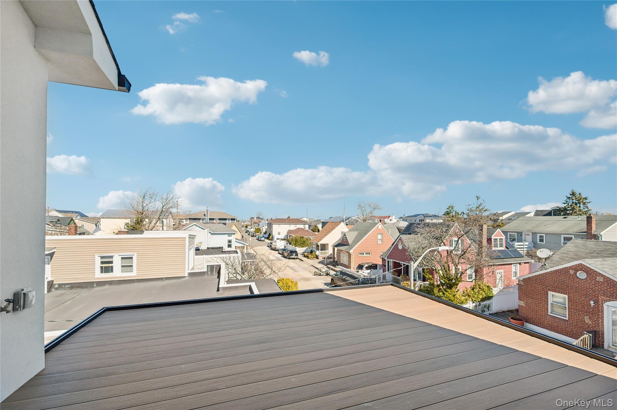 #13 photo, 27 Kerrigan Street, नासाउ काउंटी Long Beach , NY 11561