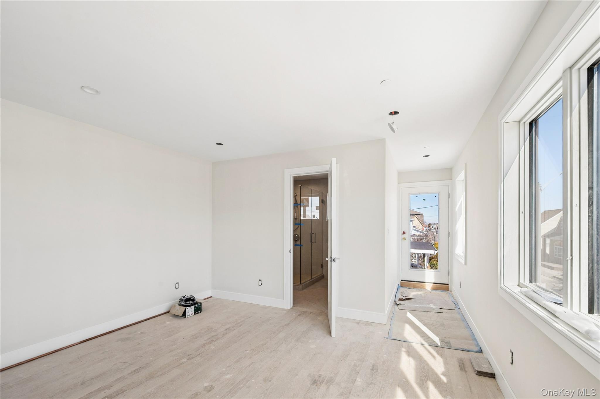 #17 photo, 27 Kerrigan Street, नासाउ काउंटी Long Beach , NY 11561