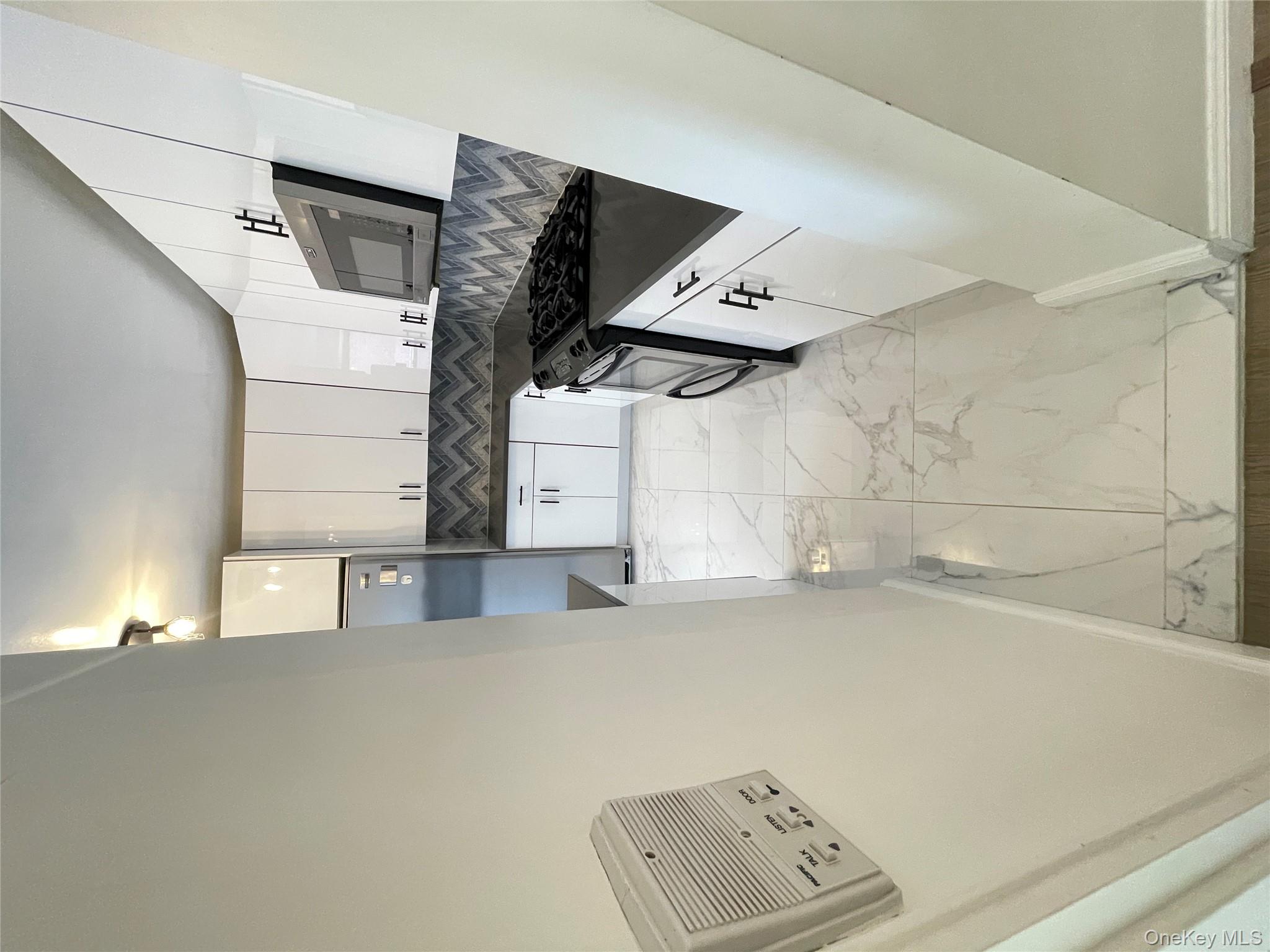 #10 photo, 8385 116th St, Kew Gardens , NY 11418