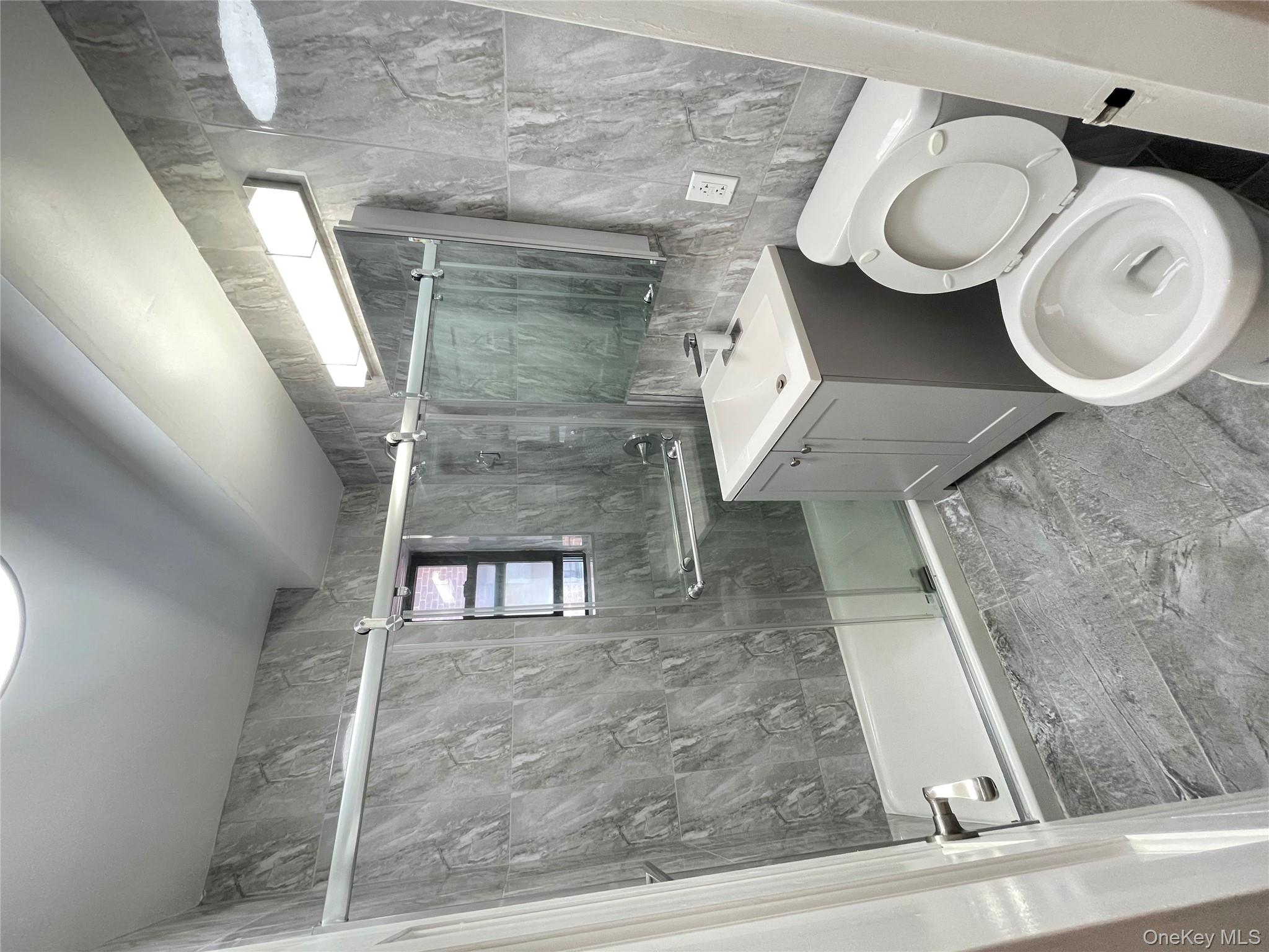 #12 photo, 8385 116th St, Kew Gardens , NY 11418