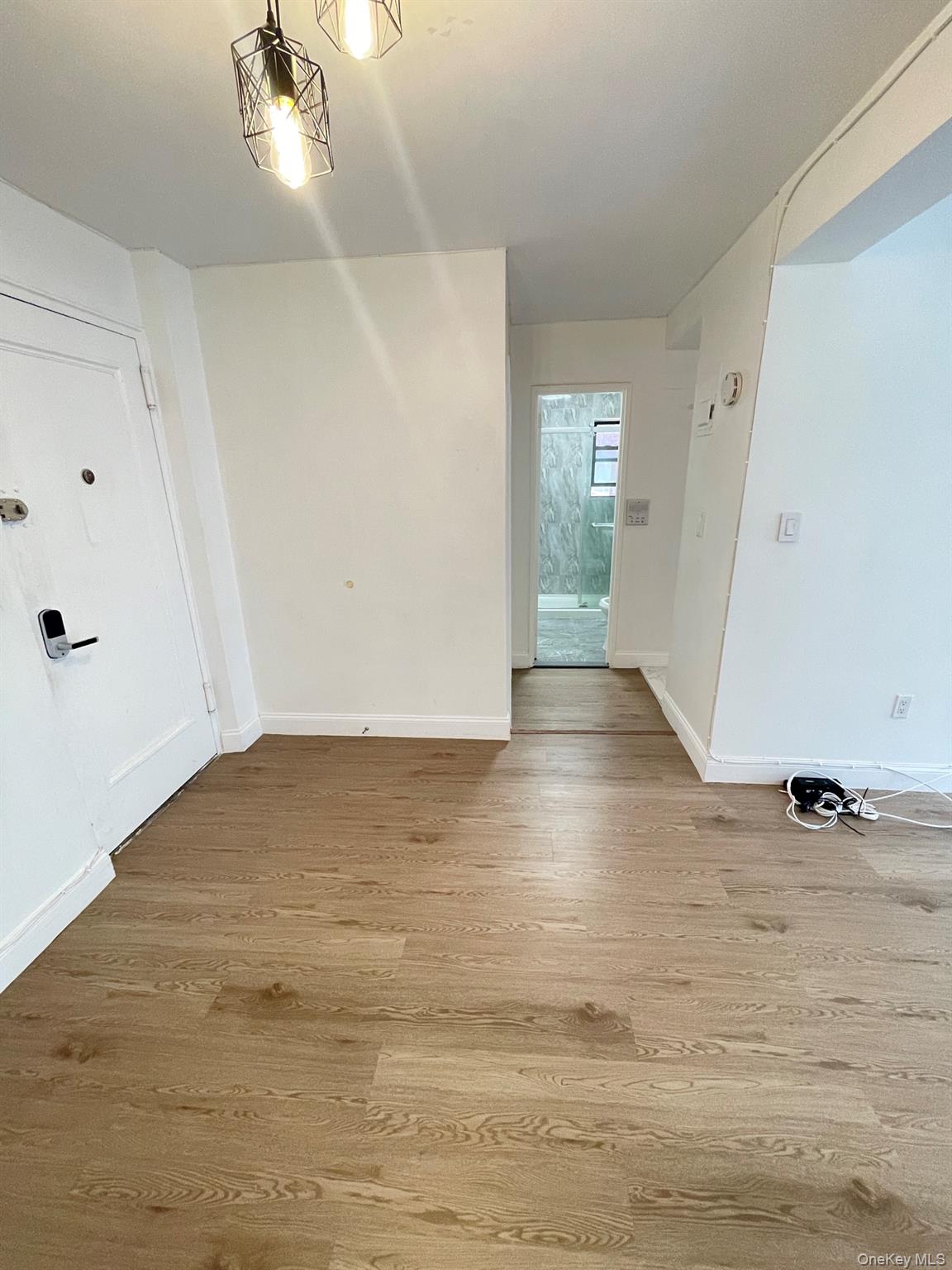 #3 photo, 8385 116th St, Kew Gardens , NY 11418