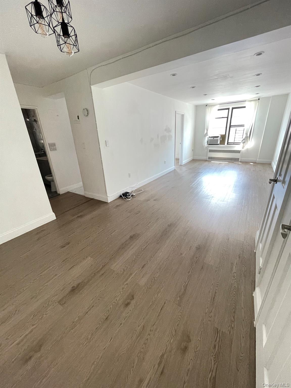 #4 photo, 8385 116th St, Kew Gardens , NY 11418