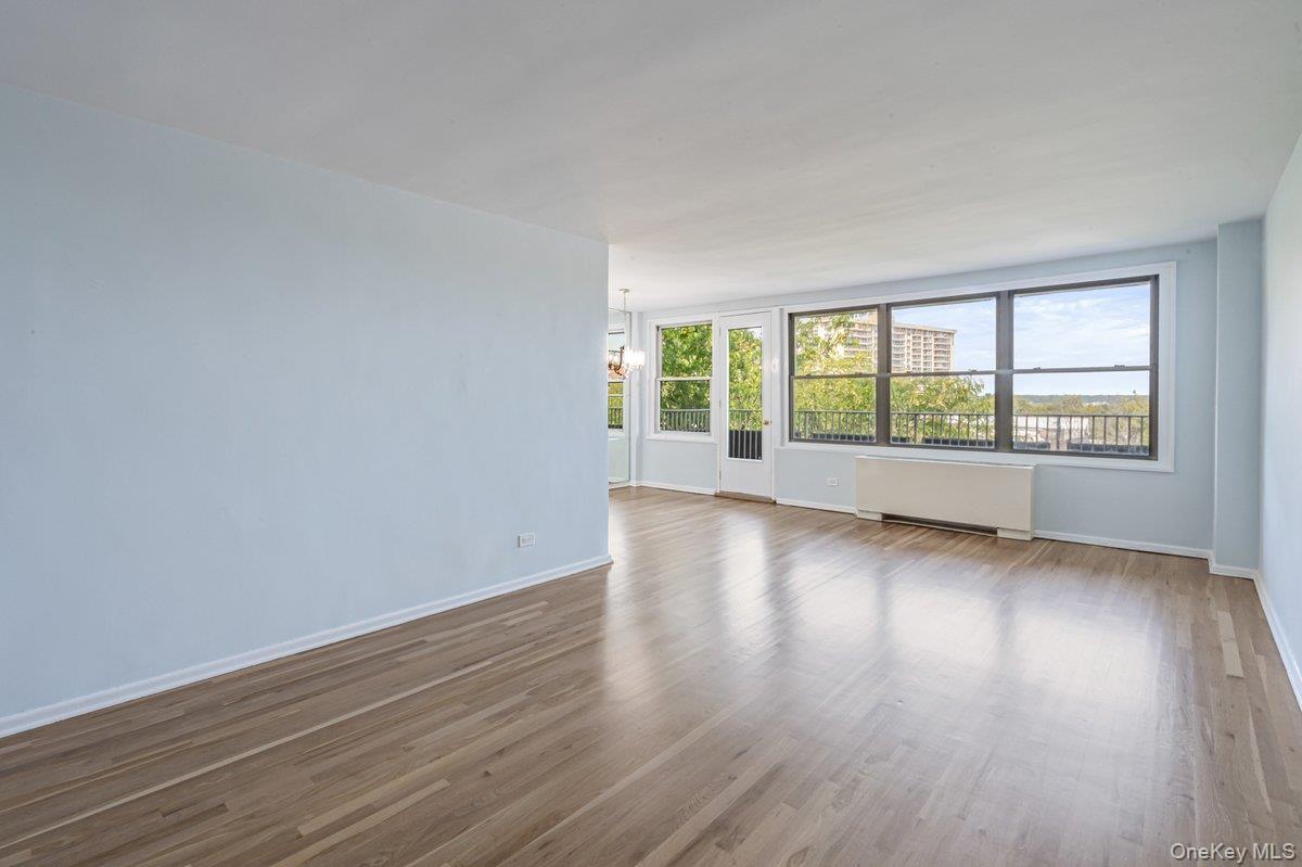 #10 photo, 23-20 Bell Boulevard, クイーンズ区 Bayside , NY 11360