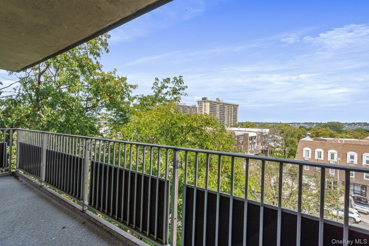 #17 photo, 23-20 Bell Boulevard, クイーンズ区 Bayside , NY 11360