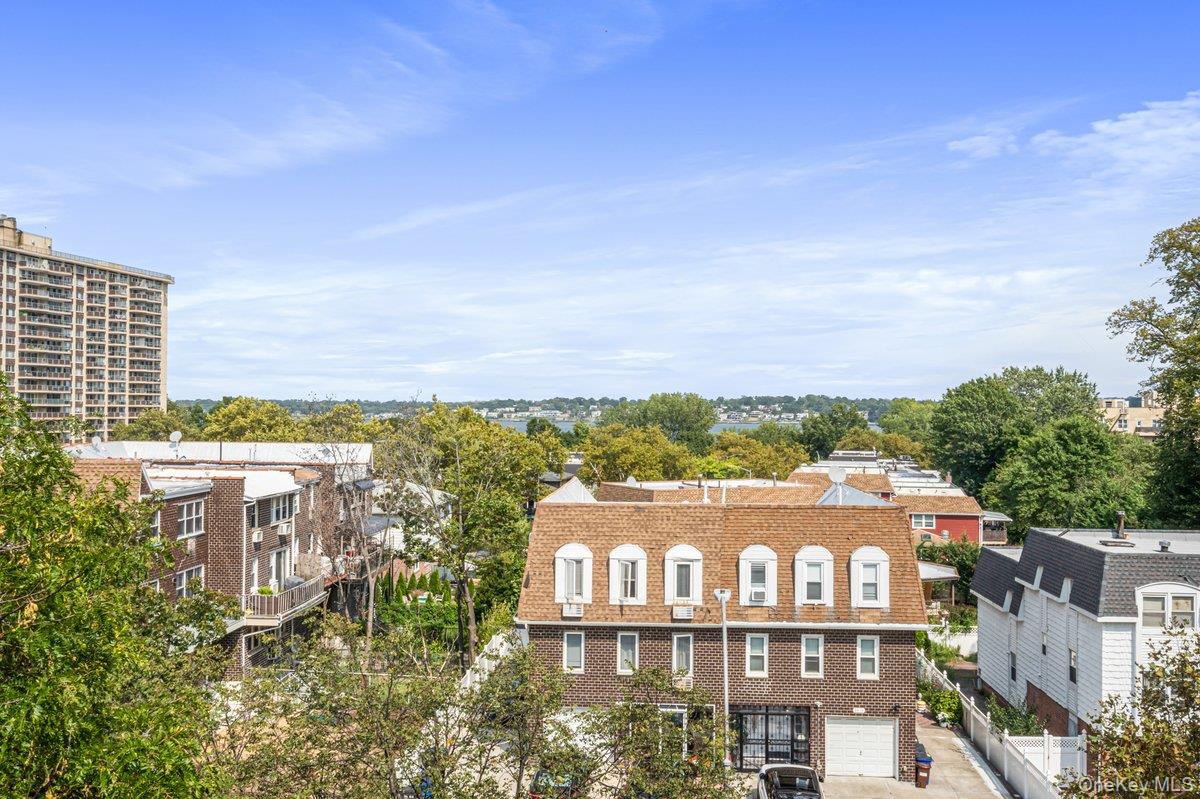 #18 photo, 23-20 Bell Boulevard, クイーンズ区 Bayside , NY 11360