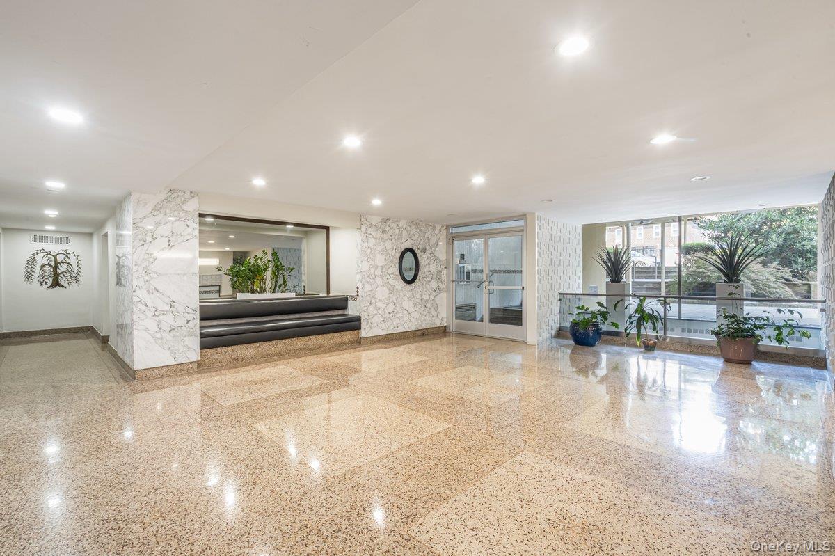 #4 photo, 23-20 Bell Boulevard, クイーンズ区 Bayside , NY 11360