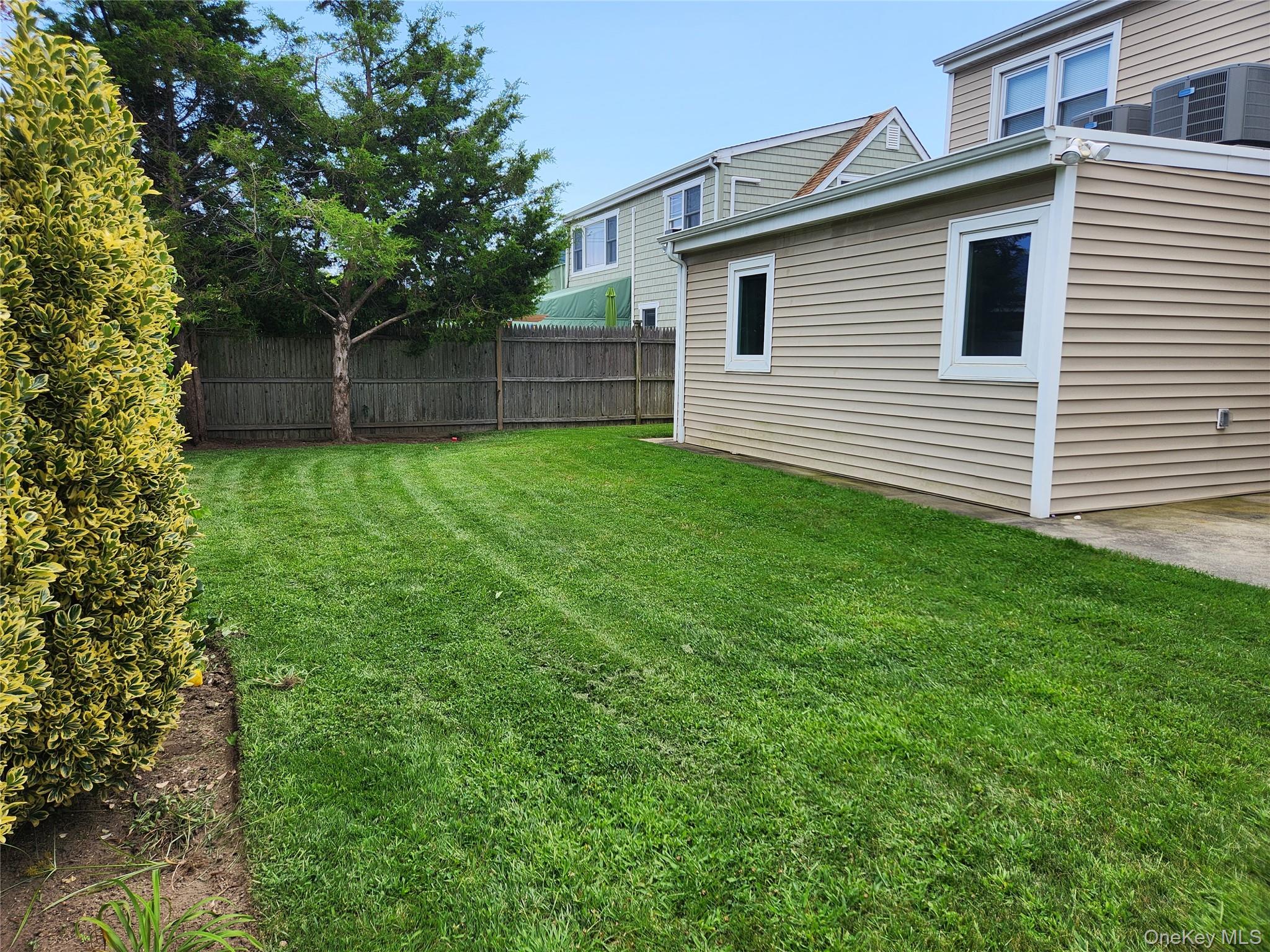 #18 photo, 827 E Park Avenue, Long Beach , NY 11561