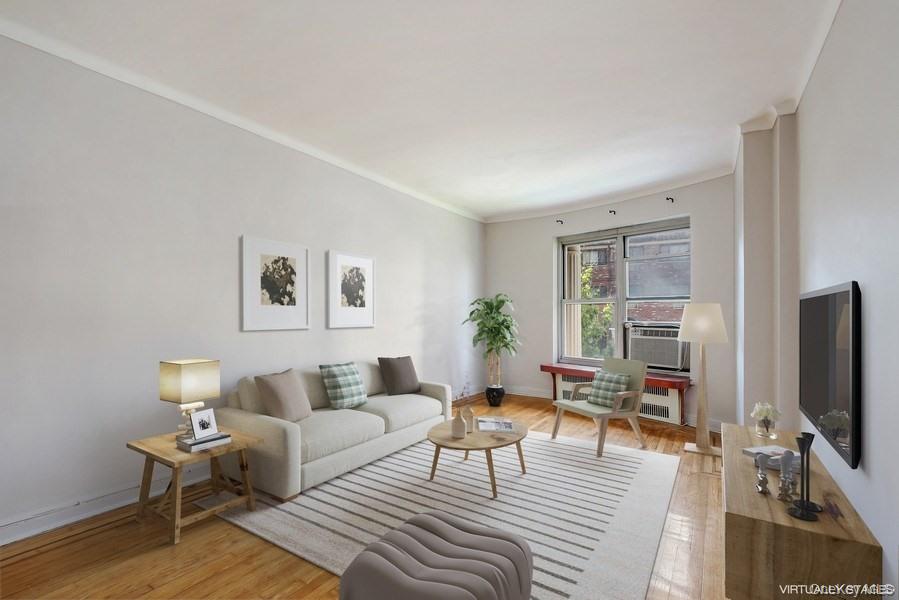 #8 photo, 110-55 72nd Road, クイーンズ区 Forest Hills , NY 11375