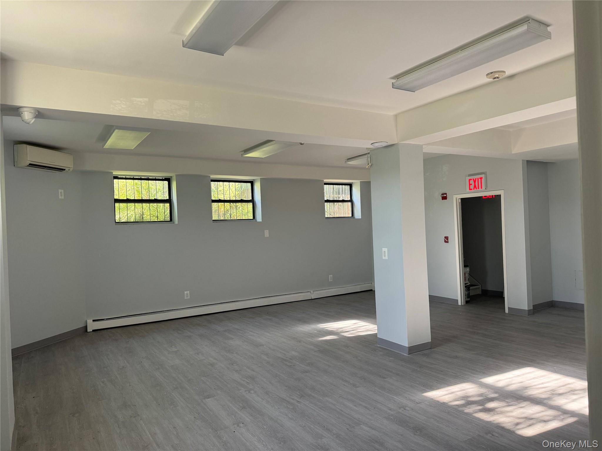 #13 photo, 8866 Myrtle Avenue, Glendale , NY 11385