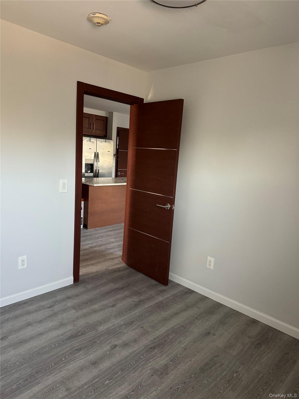 #19 photo, 8866 Myrtle Avenue, Glendale , NY 11385