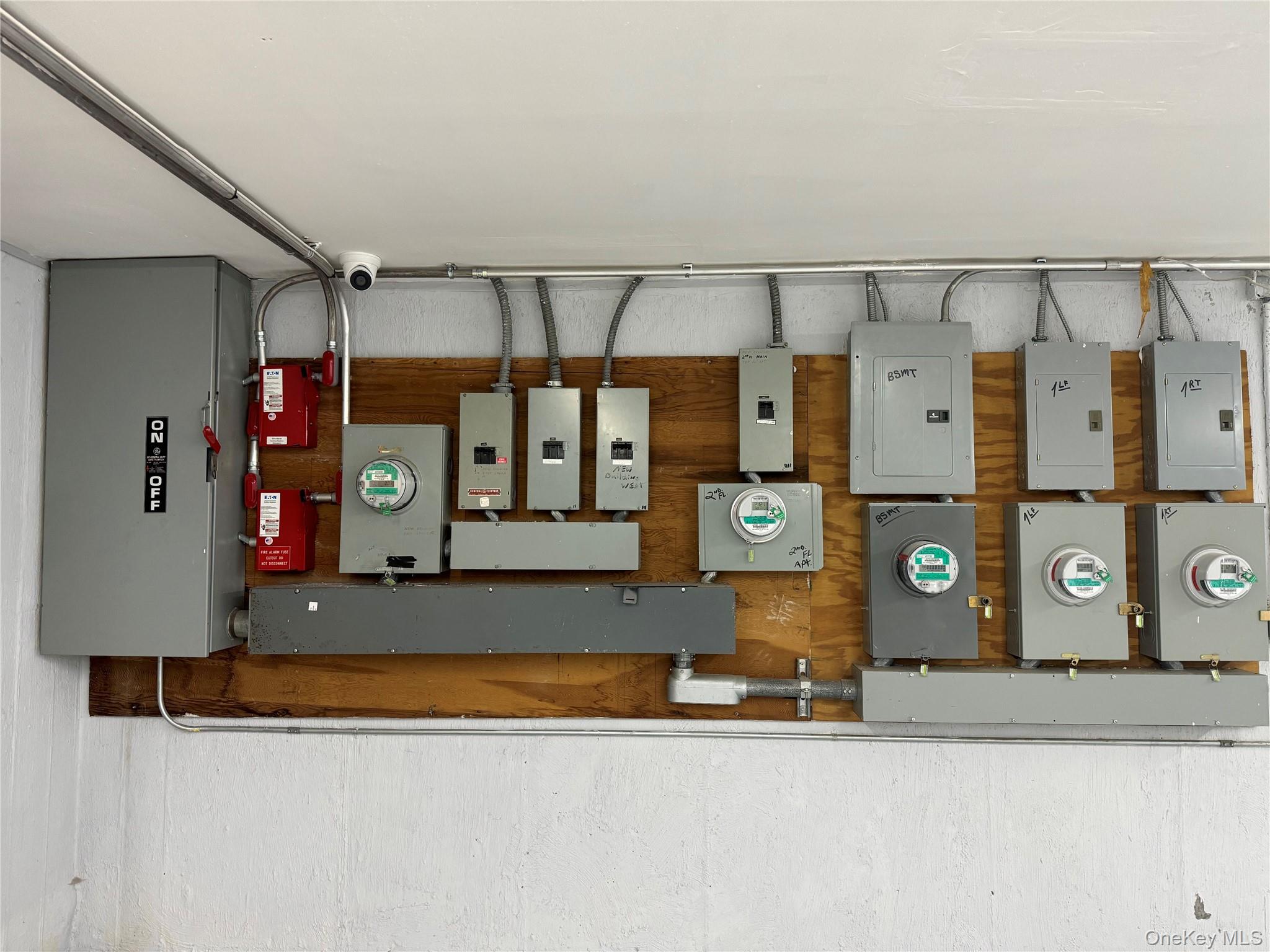 #8 photo, 8866 Myrtle Avenue, Glendale , NY 11385