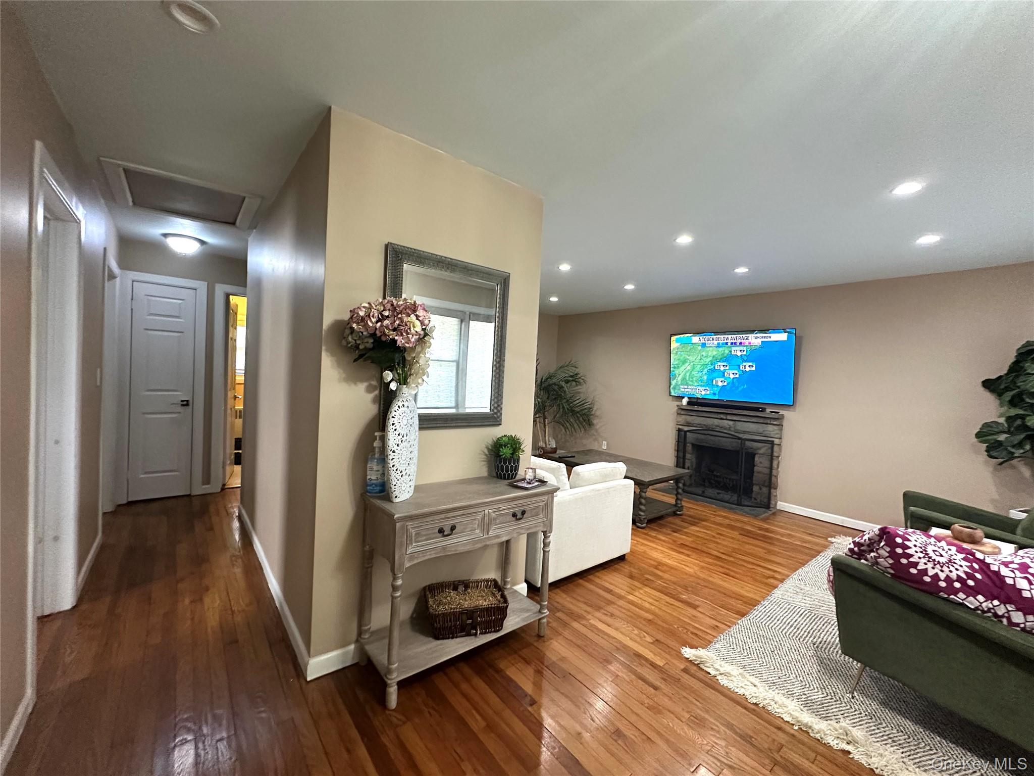 #11 photo, Syosset, Syosset , NY 11791