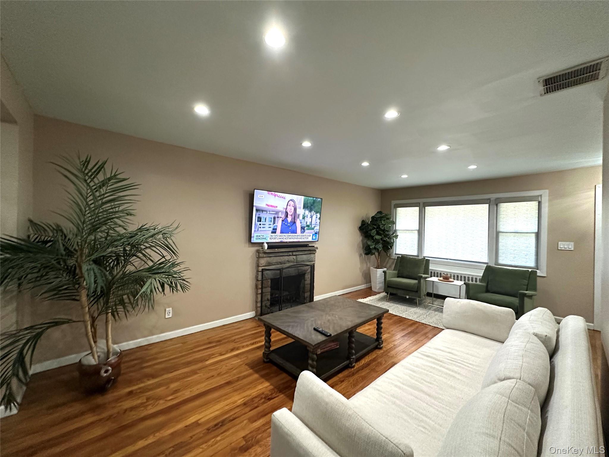 #3 photo, Syosset, Syosset , NY 11791